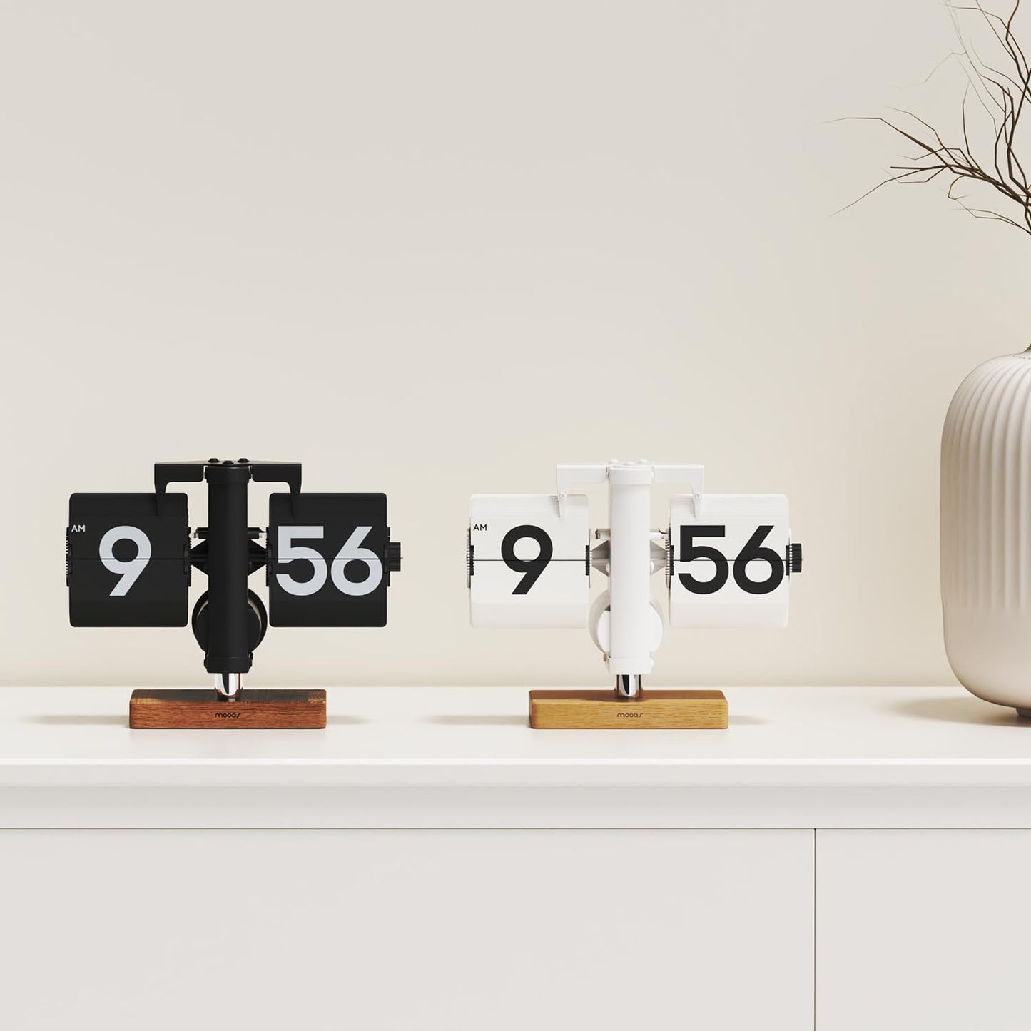 mooas Classic Modern Wood Mini Flip Desk Clock (Black), Retro Vintage Analog Design Auto Flip Clock Table Clock Large Number Battery Powered, Ideal for Home Office School Hotel Café