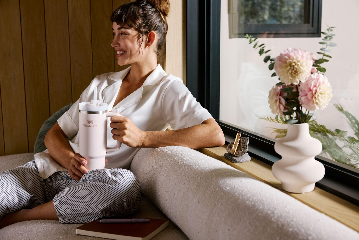 STANLEY Quencher H2.0 Tumbler with Handle and Straw | Cup Holder Compatible | Insulated Stainless Steel Cup | Mother's Day | BPA-Free | 30 oz | Rose Quartz Bouquets