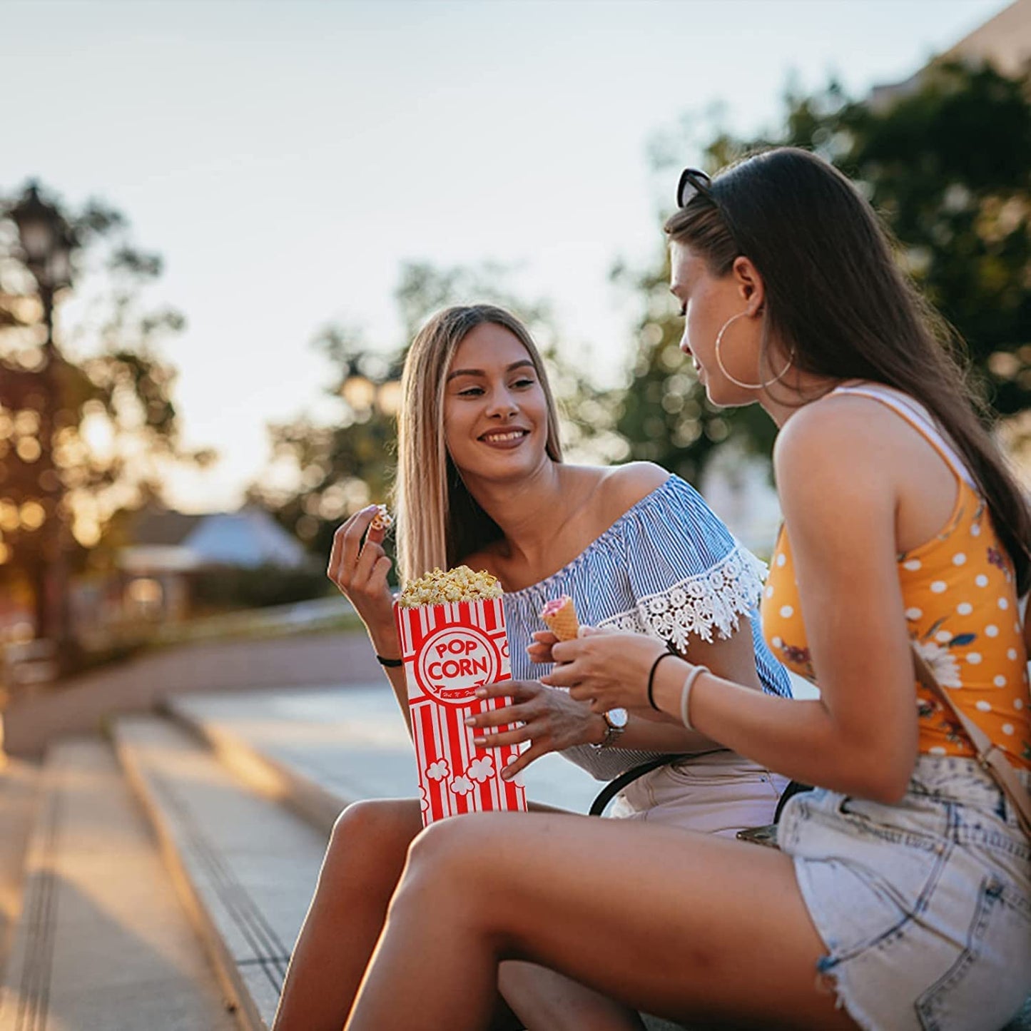 1000 Pieces Paper Popcorn Bags, 1 oz Bags Individual Servings for Machine Maker Cart Supplies, Small Mini Pop Corn Bag Bulk Carnival Party