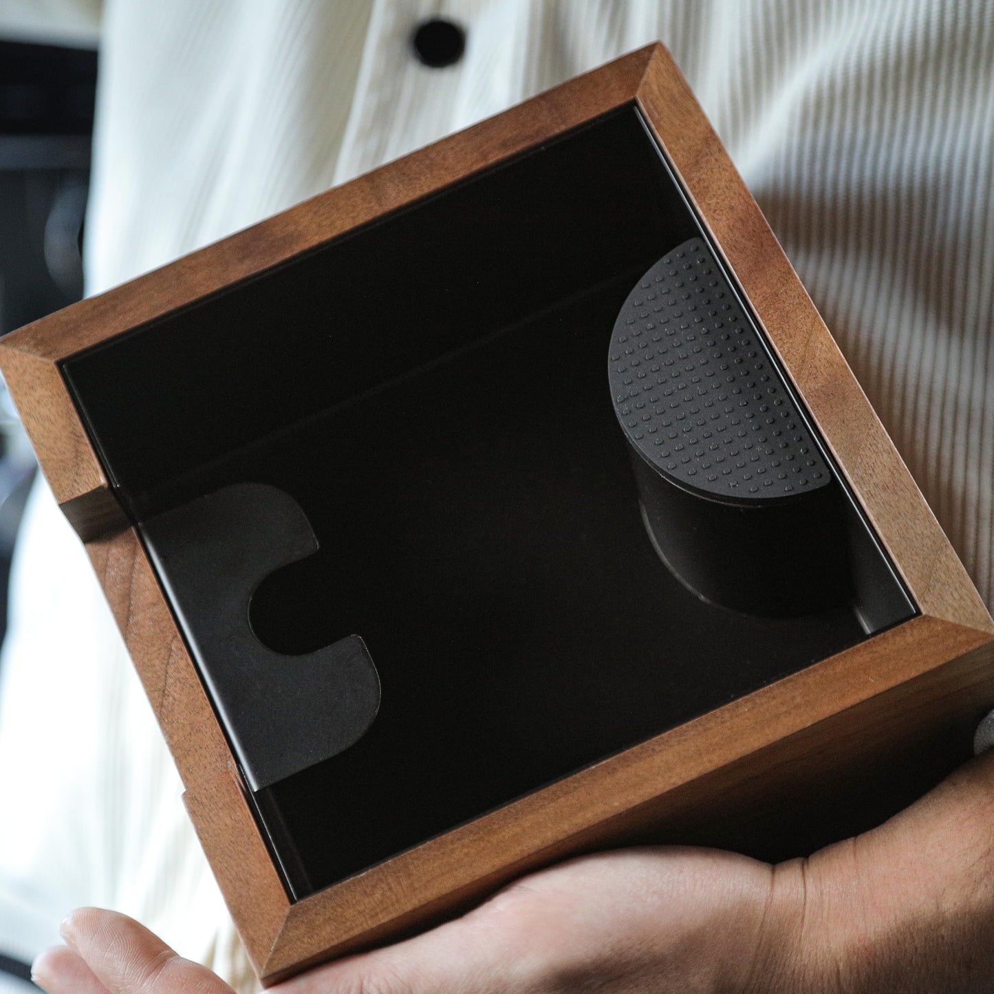 KNODOS Wooden Espresso Knock Box Walnut Dump Bin for Coffee Grounds Disposal Durable, Shock-Absorbent Espresso Machine Accessories, Easy to Clean Tamper Station