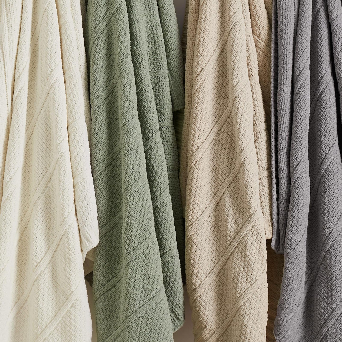 Amélie Home Premium Chenille Throw Blanket, Soft Cozy Moss Stitch Knit Blanket for Couch, Sofa, Chair, Home Decor, Cream White 50"x60"