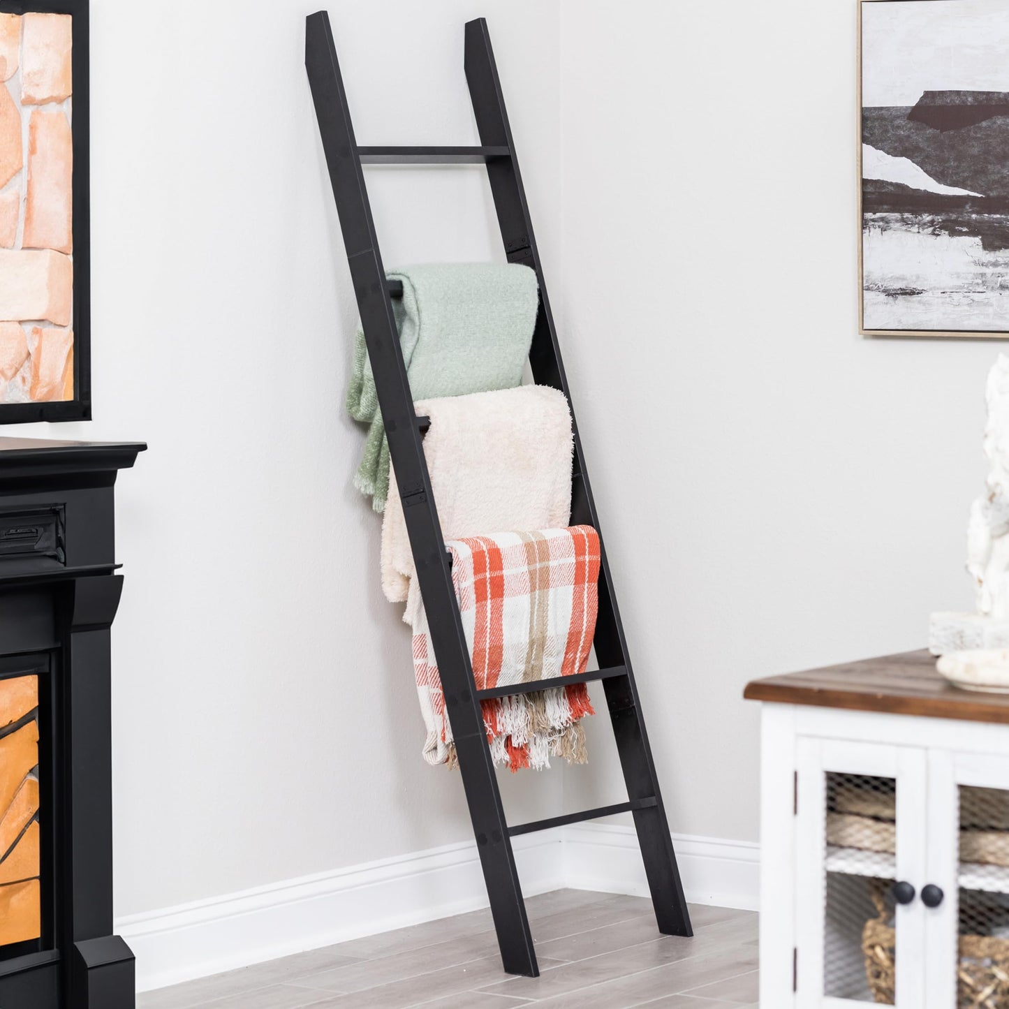 Blanket Ladder for The Living Room and Bedroom, 5ft 8 inch, 6-Tier Wall Leaning Laminate Snag Free Material (Black) Rustic Decorative Farmhouse Blanket Holder Rack, Quilt Rack Shelf, Easy Assembly