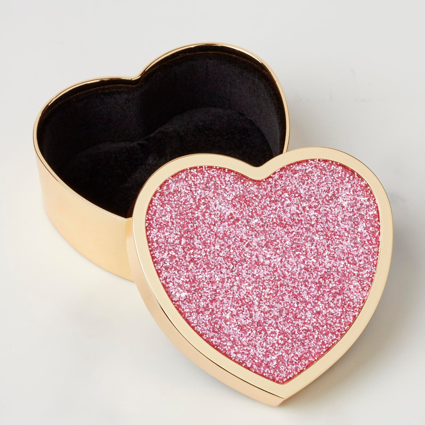 kate spade new york Sitting Pretty Pink Glitter Heart Box