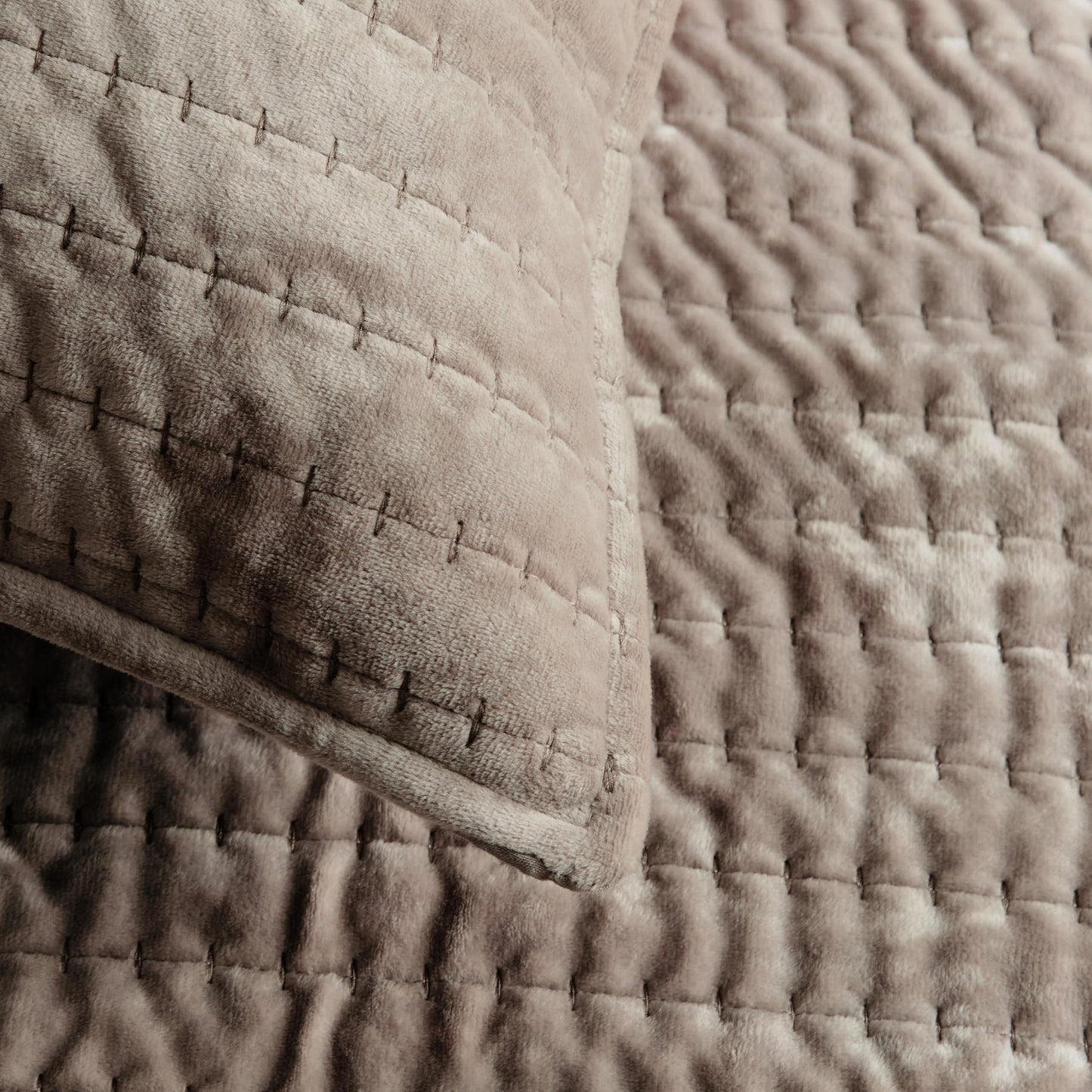 WDCOZY Velvet King Size Quilt Set - Brown Taupe Tan Camel Striped Pick Stitch Soft Lightweight Bedspread, Channel Farmhouse Country Rustic Coverlet, Modern Bedding Warm Thin Comforter, 3 Pieces