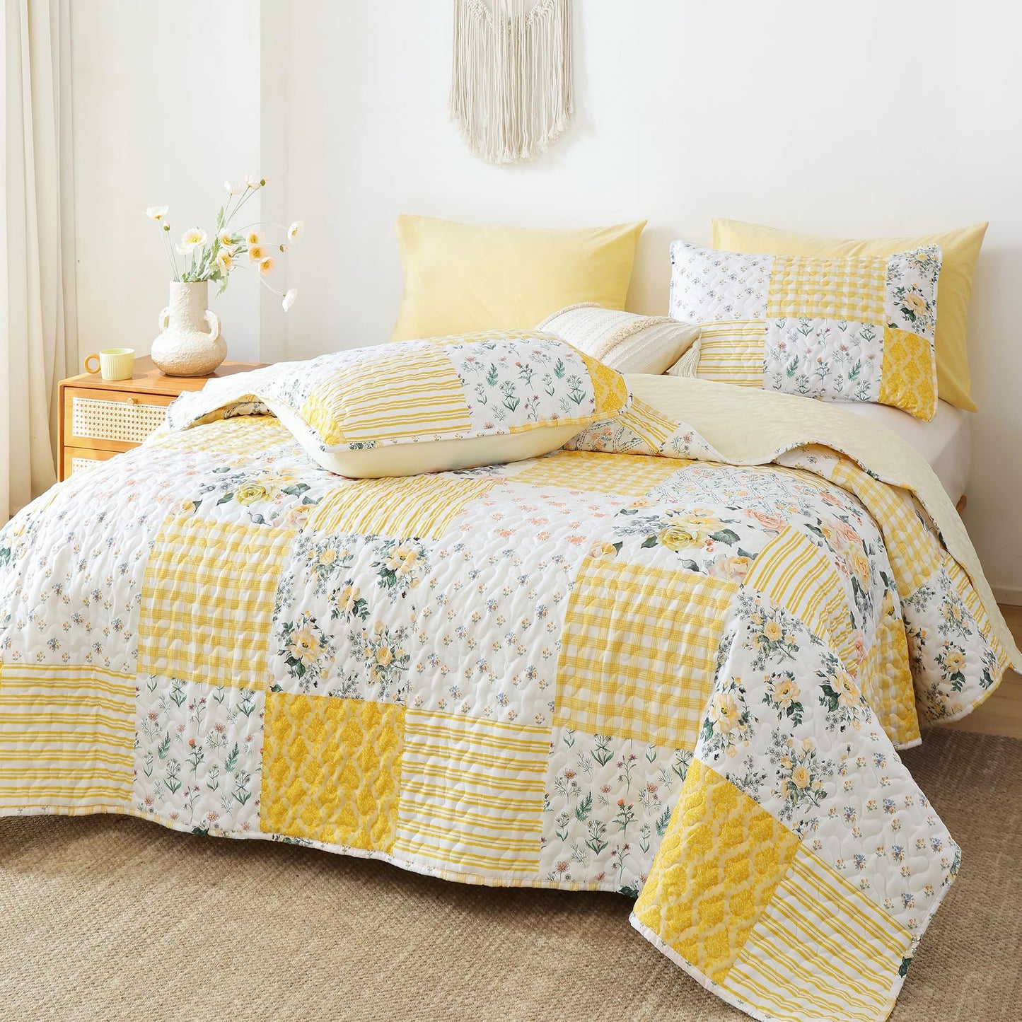 YIKUSH Floral Quilt Set King Size – Ultra Soft Lightweight Bedspread, 3 Piece Yellow Bedding Set (104"x90") with Pillowcases (20"x36"), All Season Coverlet for Bedroom & Guest Room