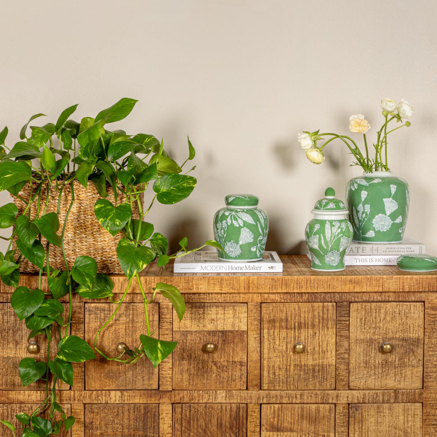 Creative Co-Op Decorative Ceramic Ginger Jar with Domed Lid, Green