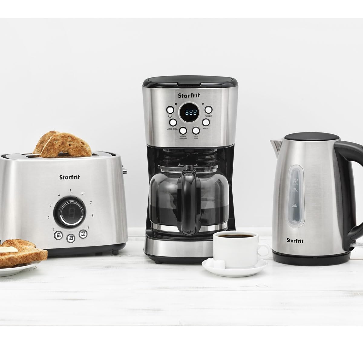 Starfrit Electric Kettle - 1.7L - Water Level Window - Automatic Shut-Off - 1500W