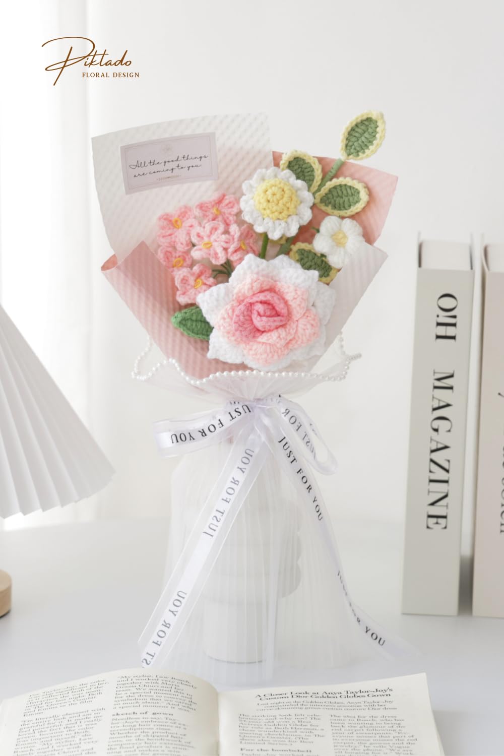 Piklado Handmade Crochet Pink Rose Daisy Bouquet for Family & Friends Finished Yarn Artificial Flower Bouquet, Handcrafted Knitted Floral Arrangement