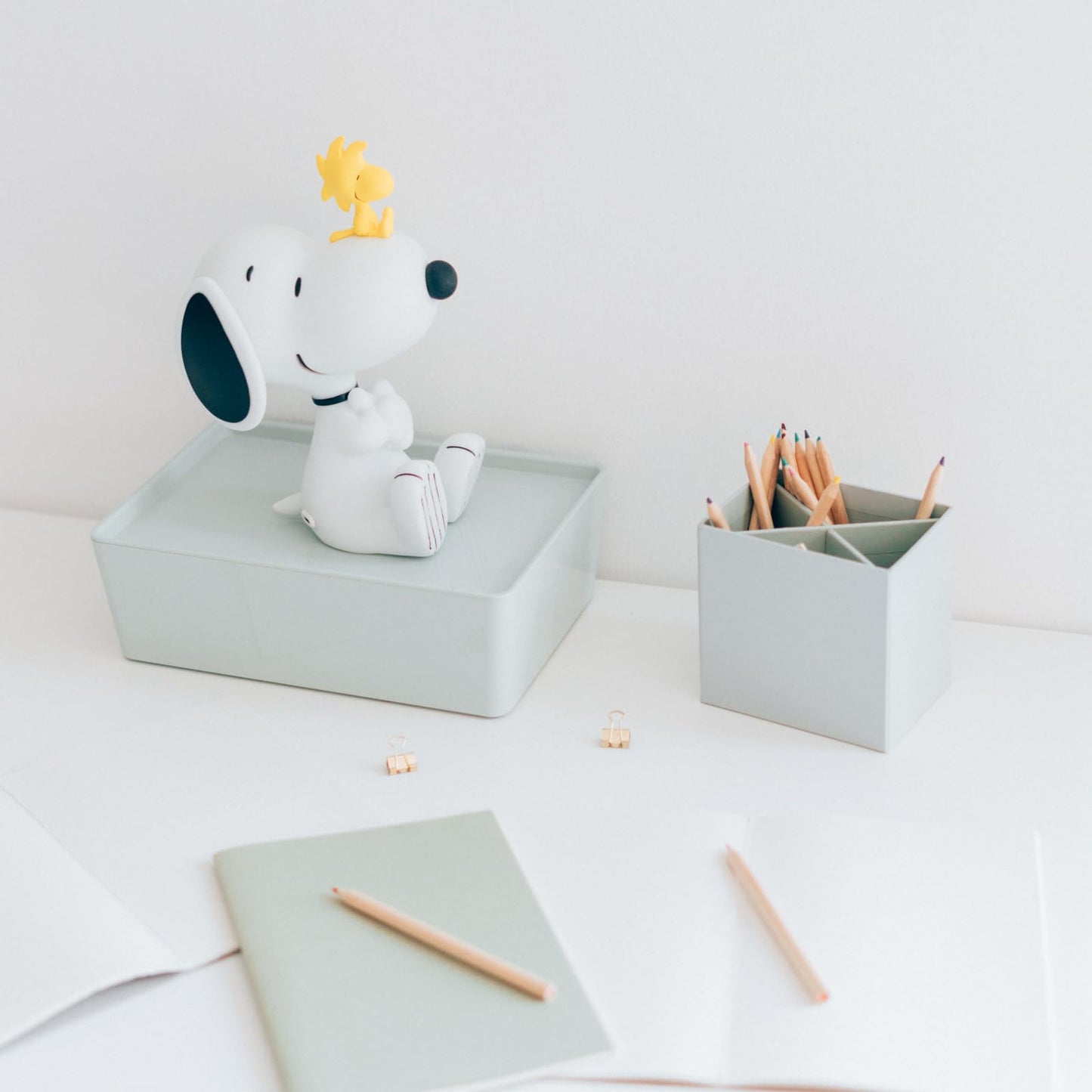 Grupo Erik Snoopy Lamp | Night Light, Kids Lamp, Desk Lamp, Mood Lights, Table Lamp | Snoopy Gifts, Snoopy Merchandise, Peanuts Snoopy, Gifts for Dog Lovers