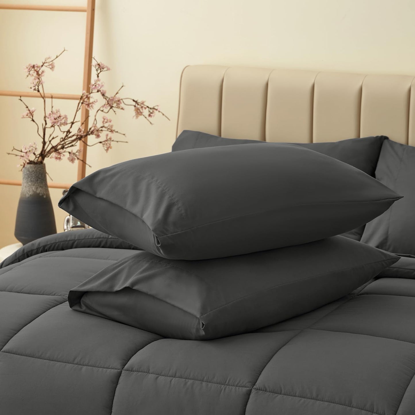 HIMEET Queen Comforter Set Dark Grey, Luxury Soft Bed in a Bag, Fluffy Dark Gray Bed Set Queen Size 7 Pieces, All Seasons Bedding Sets with Comforter, Flat Sheet, Fitted Sheet & Pillowcases