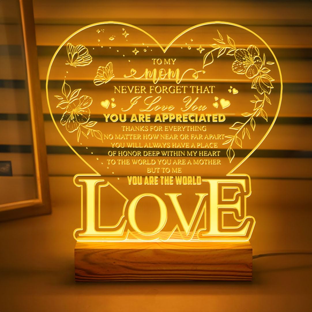 Donawings to My Mom, Never Forget that I Love You – Heart-Shaped LED Night Light for Mom – Mom Birthday Gift, Mother's Day – USB Port Powered Lamp with Engraved Love Message – Wooden Base Home Decor