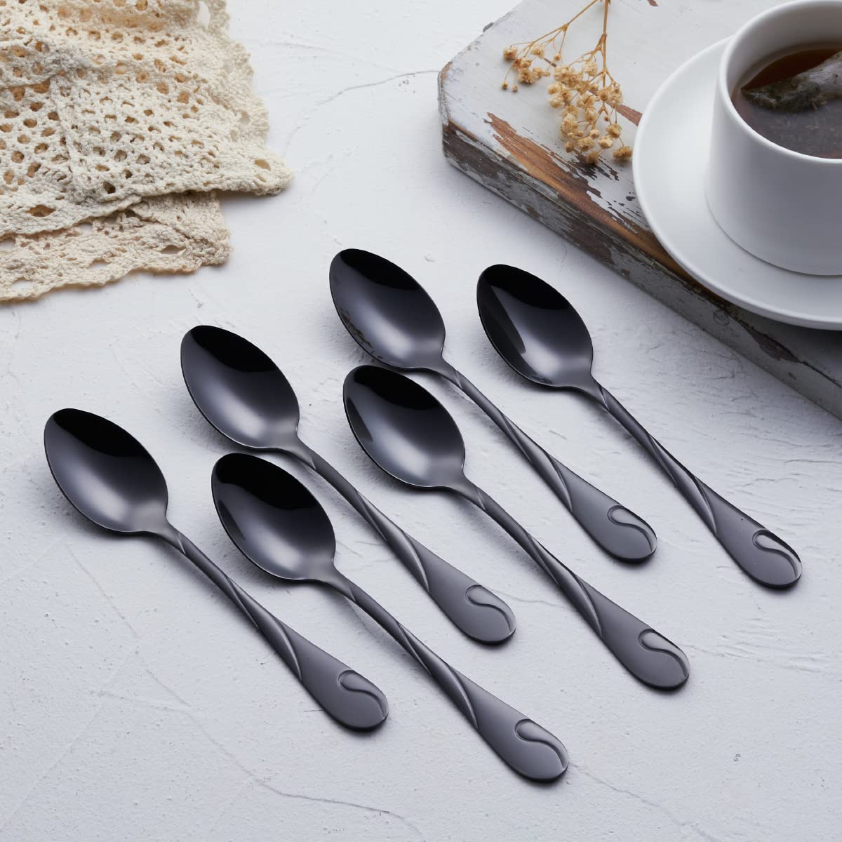 Seeshine Black Silverware Set for 8, 40-Piece Stainless Steel Flatware Set, Shiny Black Metal Cutlery Set, Include Fork, Knife and Spoon Set, Dishwasher Safe