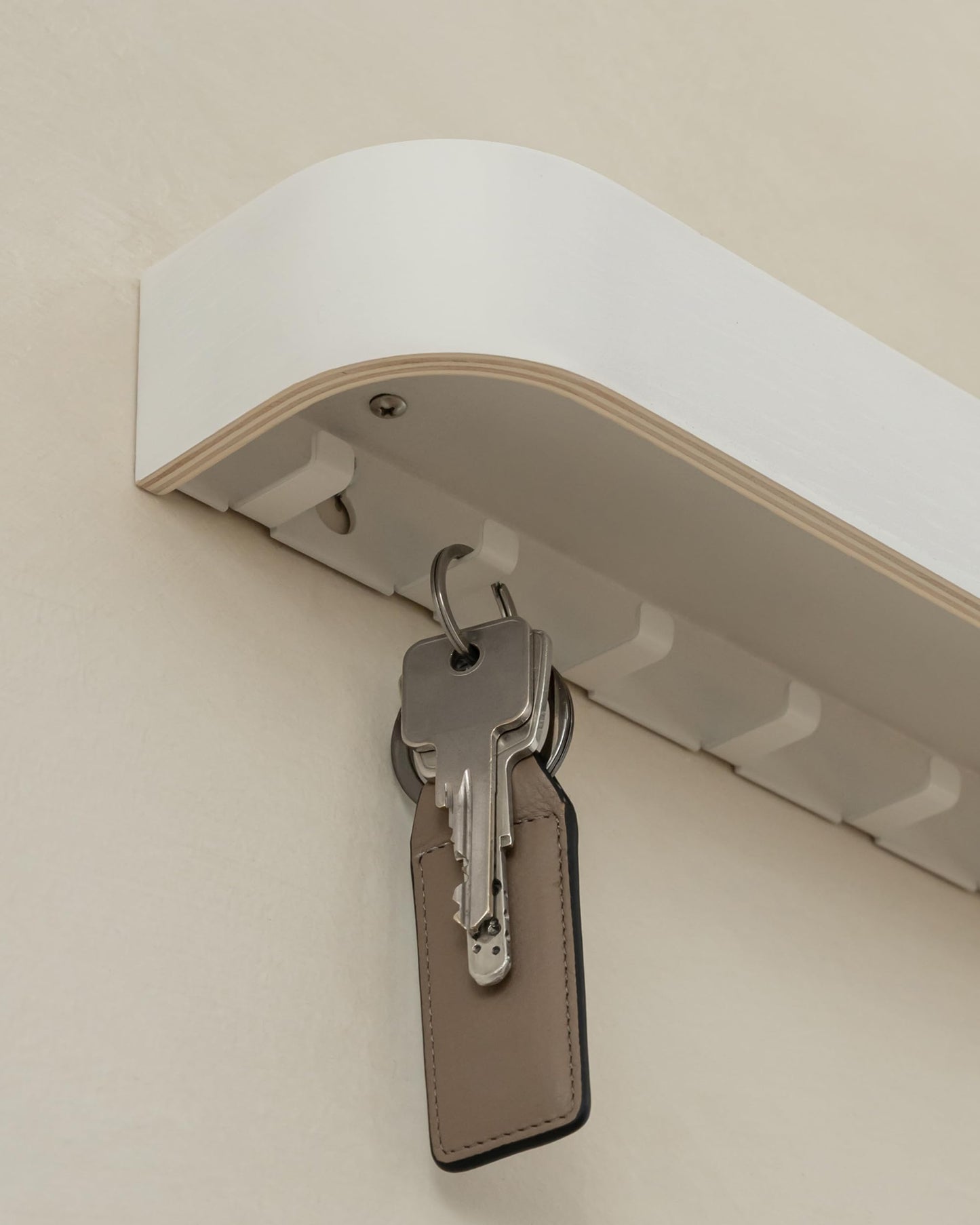 Kazai. Key Holder 'Toke' | Minimalist Key Hook Design from Berlin | Modern Key Holder Wall Mount with Wooden Shelf | Key Rack for Wall as Entryway Organizer | White