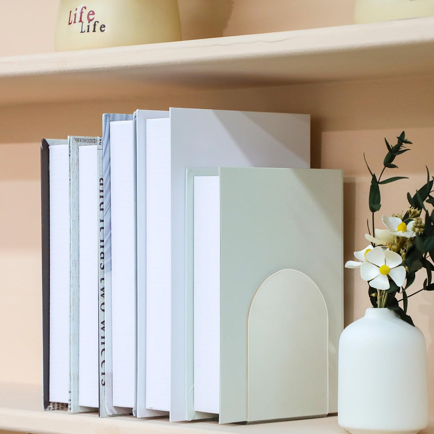 Leinuosen 16 Pcs Acrylic Clear Book Ends with Silicone Pad Non Skid Book Holders Arch Shape Heavy Duty Bookends Stoppers for Movies, CDs, Video Games (Clear)