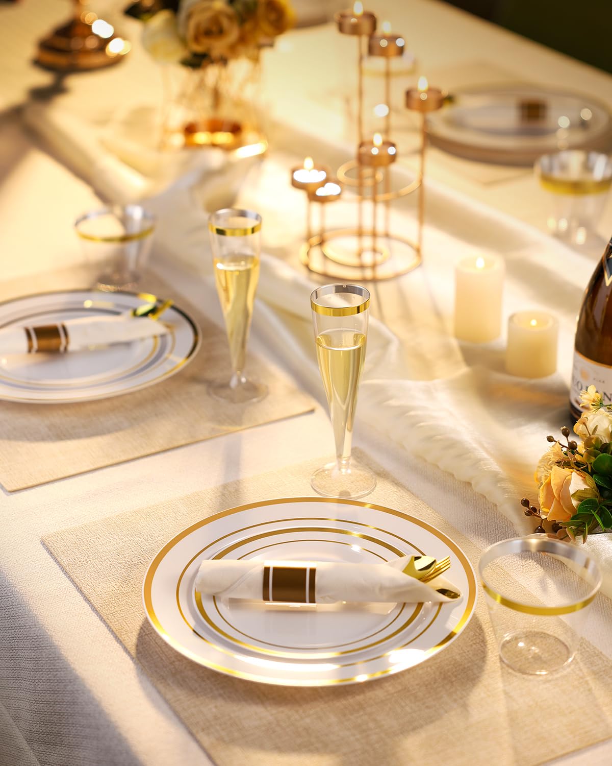 Goodluck 320PCS Gold Disposable Plastic Dinnerware Set for 40 Guests, Include 40 Dinner Plates, 40 Dessert Plates, 40 Napkins with Silverware, 40 Cups, 40 Champagne Glasses, for Christmas, Wedding