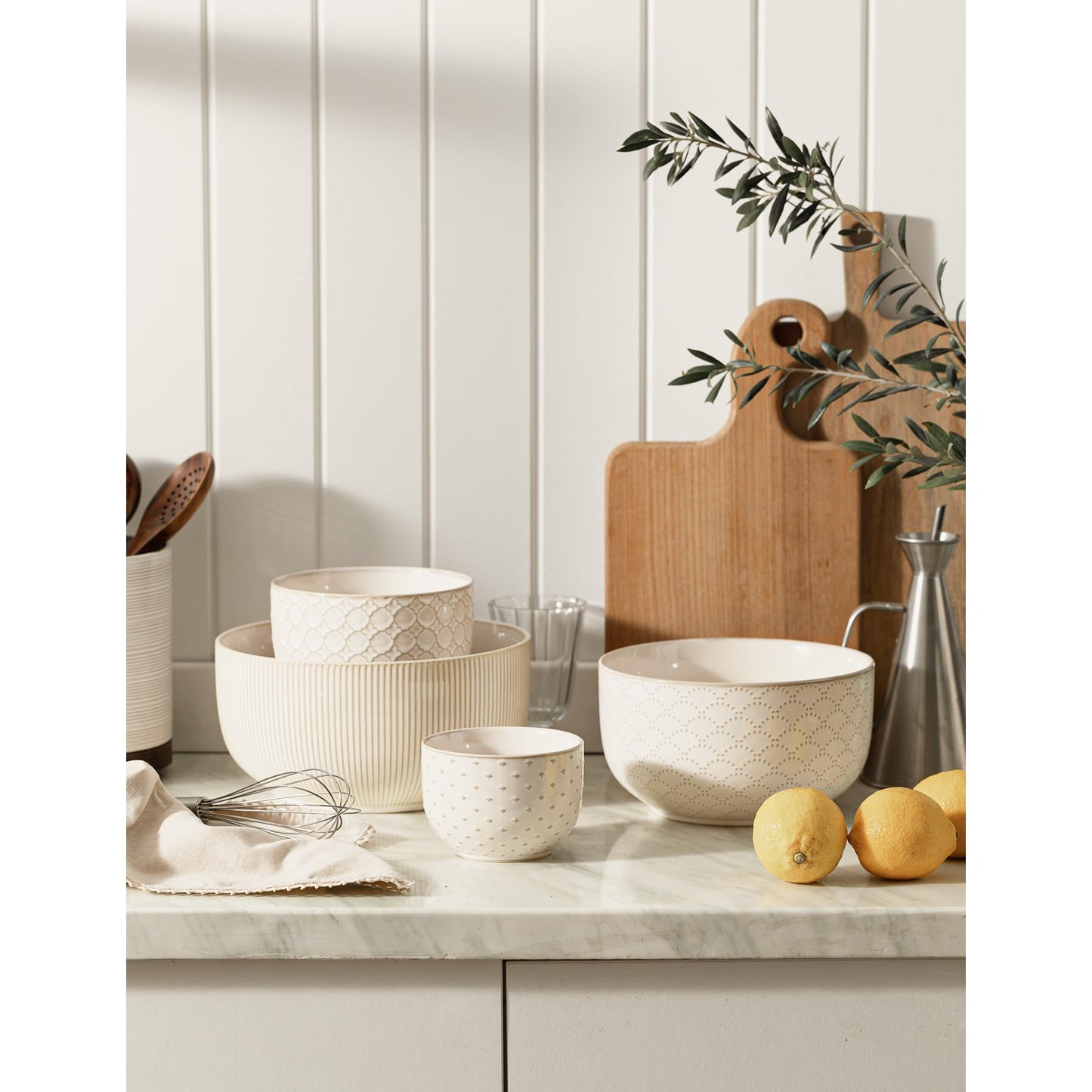 Mikiegy Ceramic Mixing Bowls Set of 4, Nesting Ceramic Embossment Stoneware Mixing Bowls for Cooking, Serving, Popcorn, Salad etc, Microwave & Dishwasher Safe, 20/44/98/145 oz, Off-White