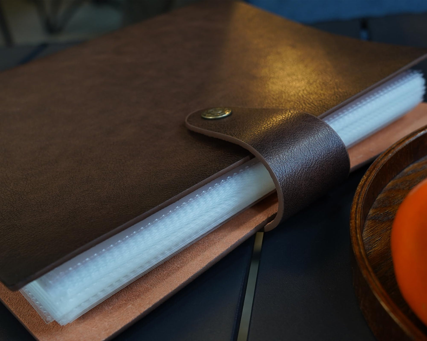 Photo Album 4x6 300 Pockets, Genuine Leather Photo Albums 300 Photos with Writing Space 40 Writing Paper, Family Wedding Travel Kids Graduation Ultrasound Baby Picture Album Scrapbook, Gifts, Brown