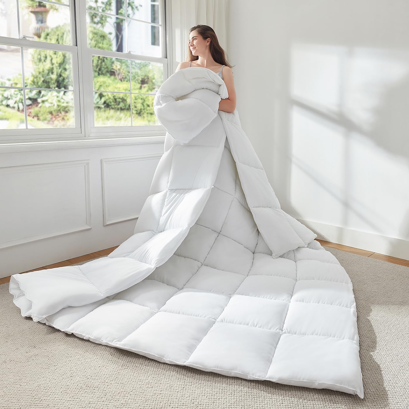 Oversized King Comforter 120x98, Extra Large Super King, Spring Lightweight Soft Quilted Down-Alternative Duvet Insert, Fluffy Breathable Microfiber with 8 Corner Tabs, All Season Bedding White