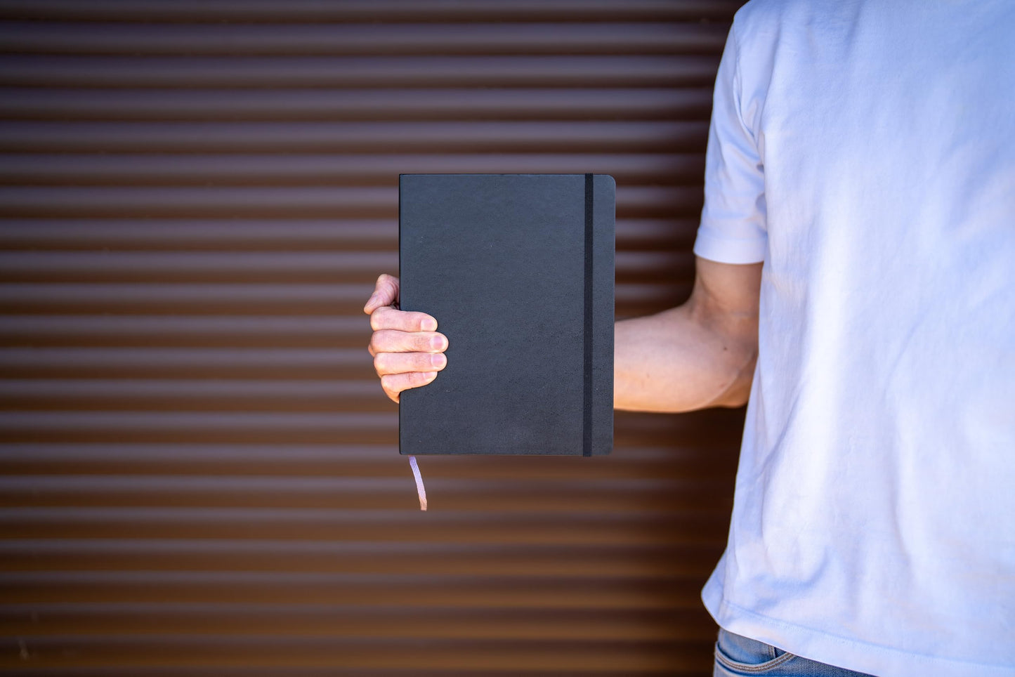 Moleskine Extra Large Plain Hardcover Notebook: Hydrangea Blue