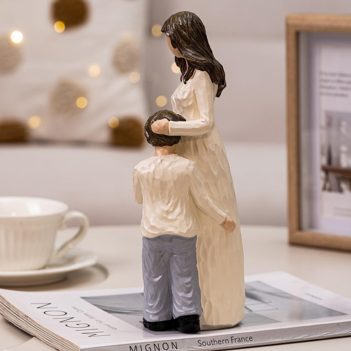 Elegondrar Mother and Son Figurines, Gifts for Mom from Son, Hand-Painted Family Sculpture Gifts for Birthday, Christmas, Mother’s Day, Thanksgiving, Resin, 9.5" H