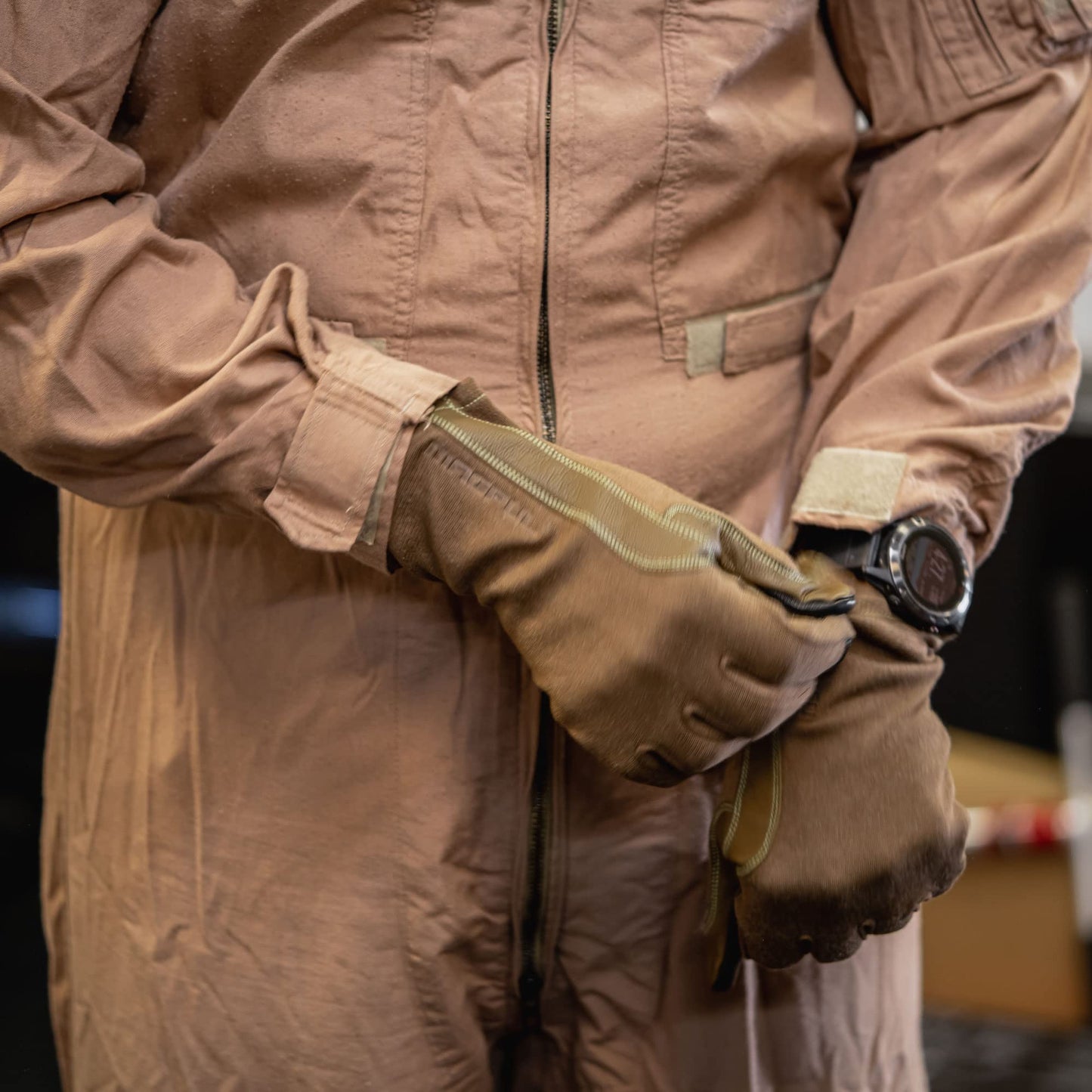 Magpul Flight Glove 2.0 Nomex Flight Gloves, Coyote, Large