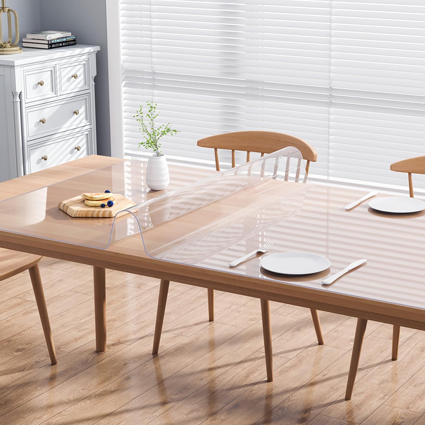 VEVOR Clear Table Cover Protector, 1.5mm Thick 36 x 72 in PVC Plastic Tablecloth, Waterproof & Oil Spill Proof, Customizable Rectangle Table Cover for Writing Desk, Coffee Table, Dining Room Table
