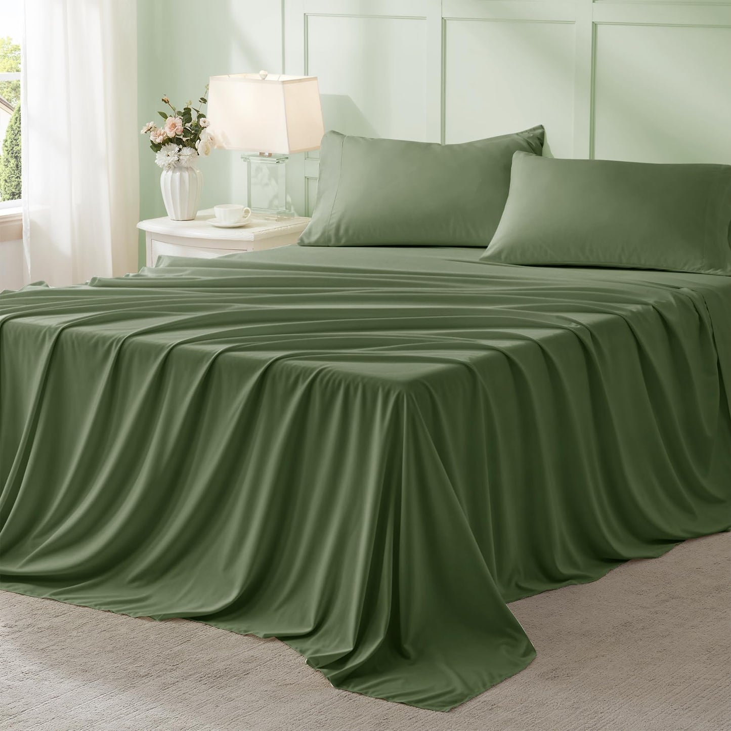 Anluoer Queen Comforter Set 7 Pieces, Green Bed in a Bag Queen Size, Lightweight Bedding Set with 1 Comforter, 2 Pillowcases, 2 Pillow Shams, 1 Flat Sheet, 1 Fitted Sheet