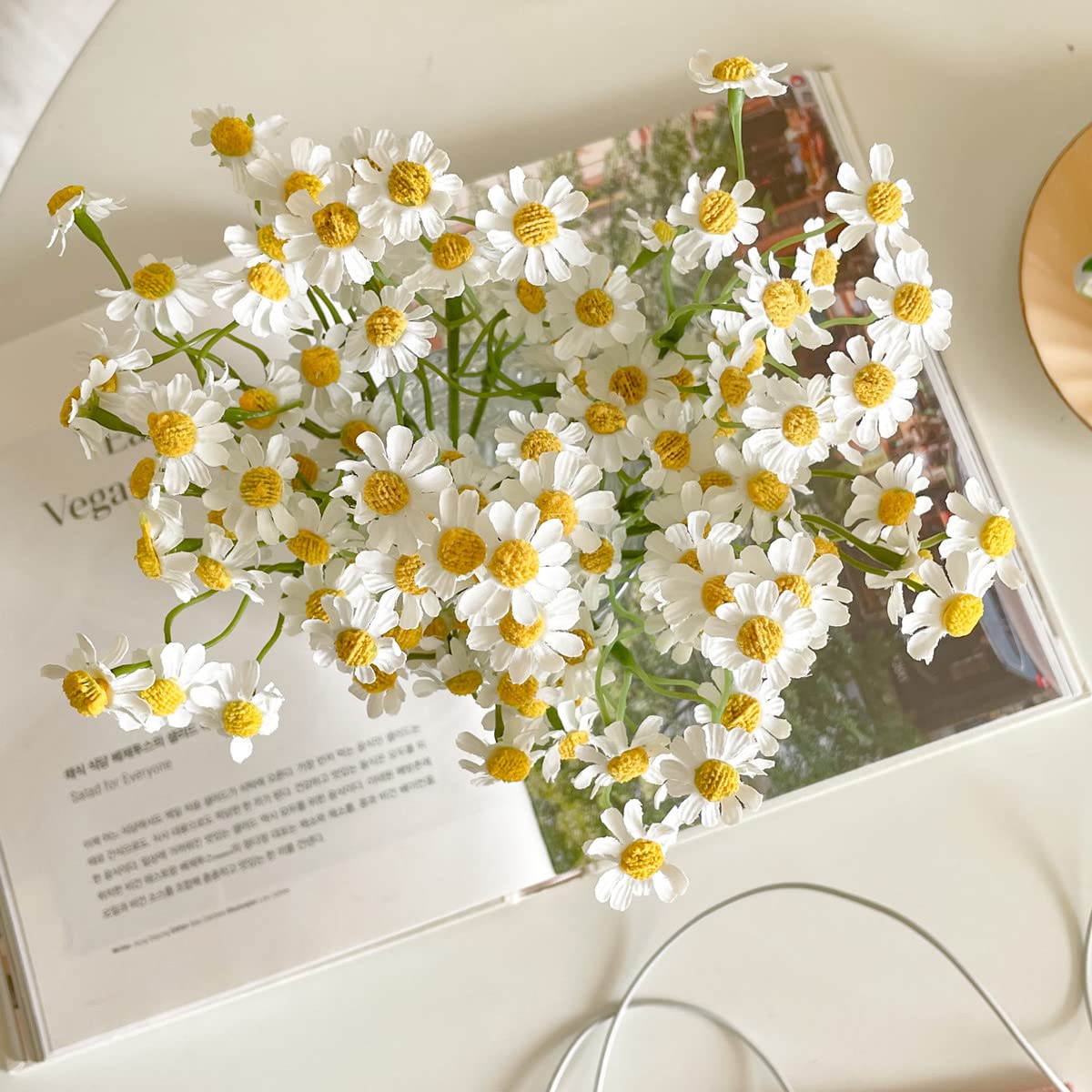 Small White Daisy Flowers Artificial,6 Bouquet/36Pcs 10 Inch Fake Daisies,Cute Spring Wildflowers for Centerpiece Table Decor