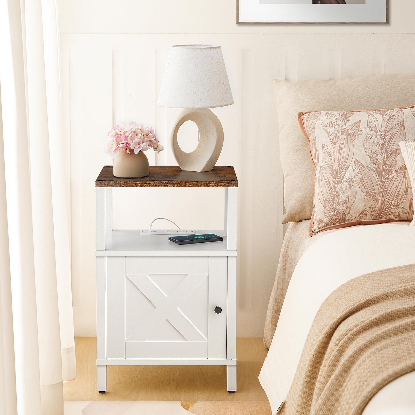 MAHANCRIS Farmhouse Nightstand with Charging Station, White Night Stand End Table with USB, Bedside Table with Storage Cabinet, Modern Side Table for Bedroom, Small Space, Rustic Brown ETRW96E01