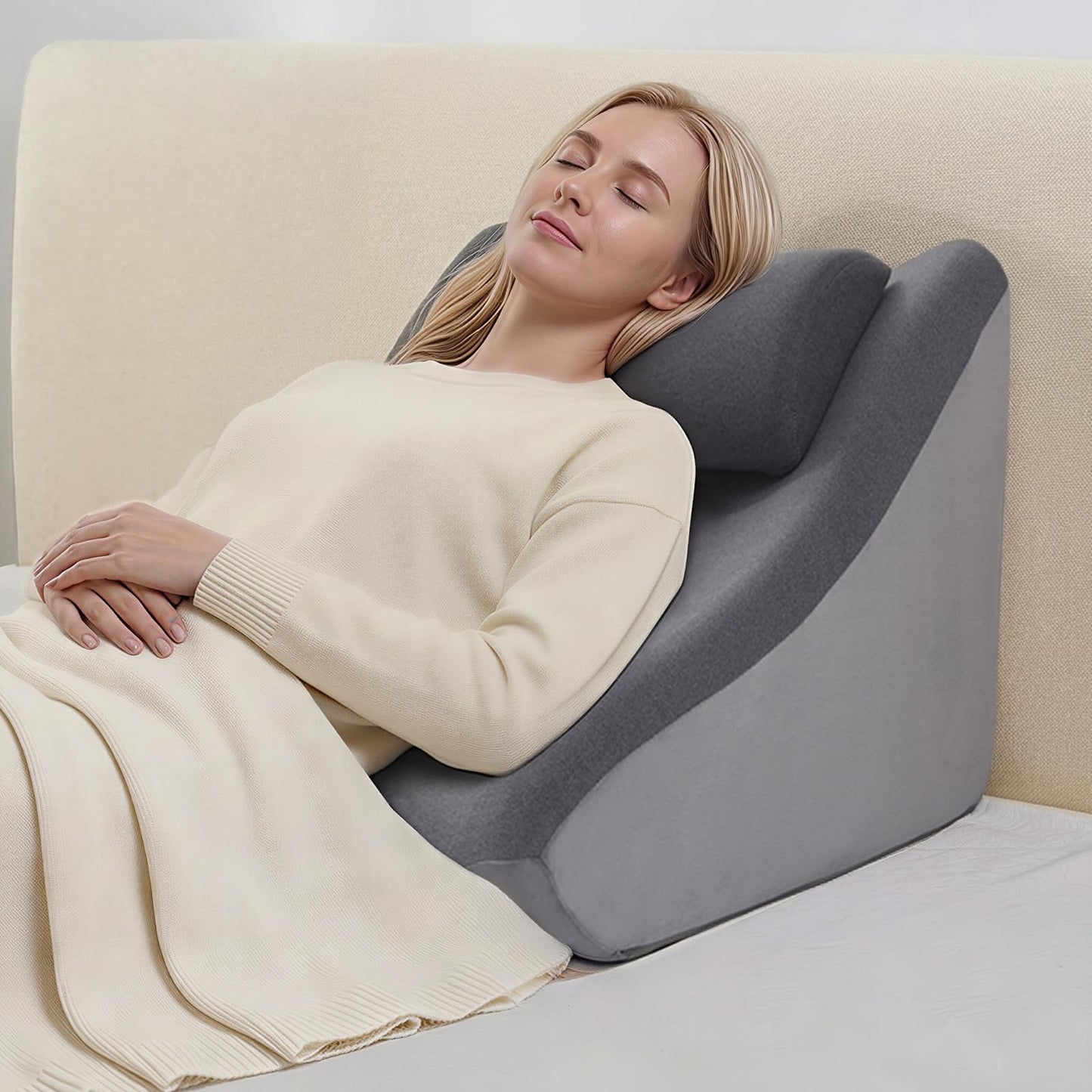 Vekkia 21” Extra-Wide Back Pillow with Adjustable Headrest – 2 in 1 Ergonomic Dual-Layer Wedge Backrest for Sitting or Reclining – Adults on Bed, Sofa & Floor, for Reading, TV & Gaming, Soft Cover