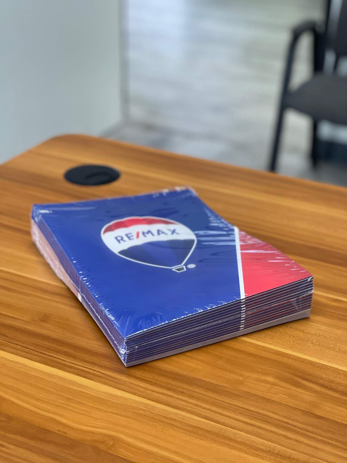 RE/MAX Folders "N01-Blue" 25 Pack