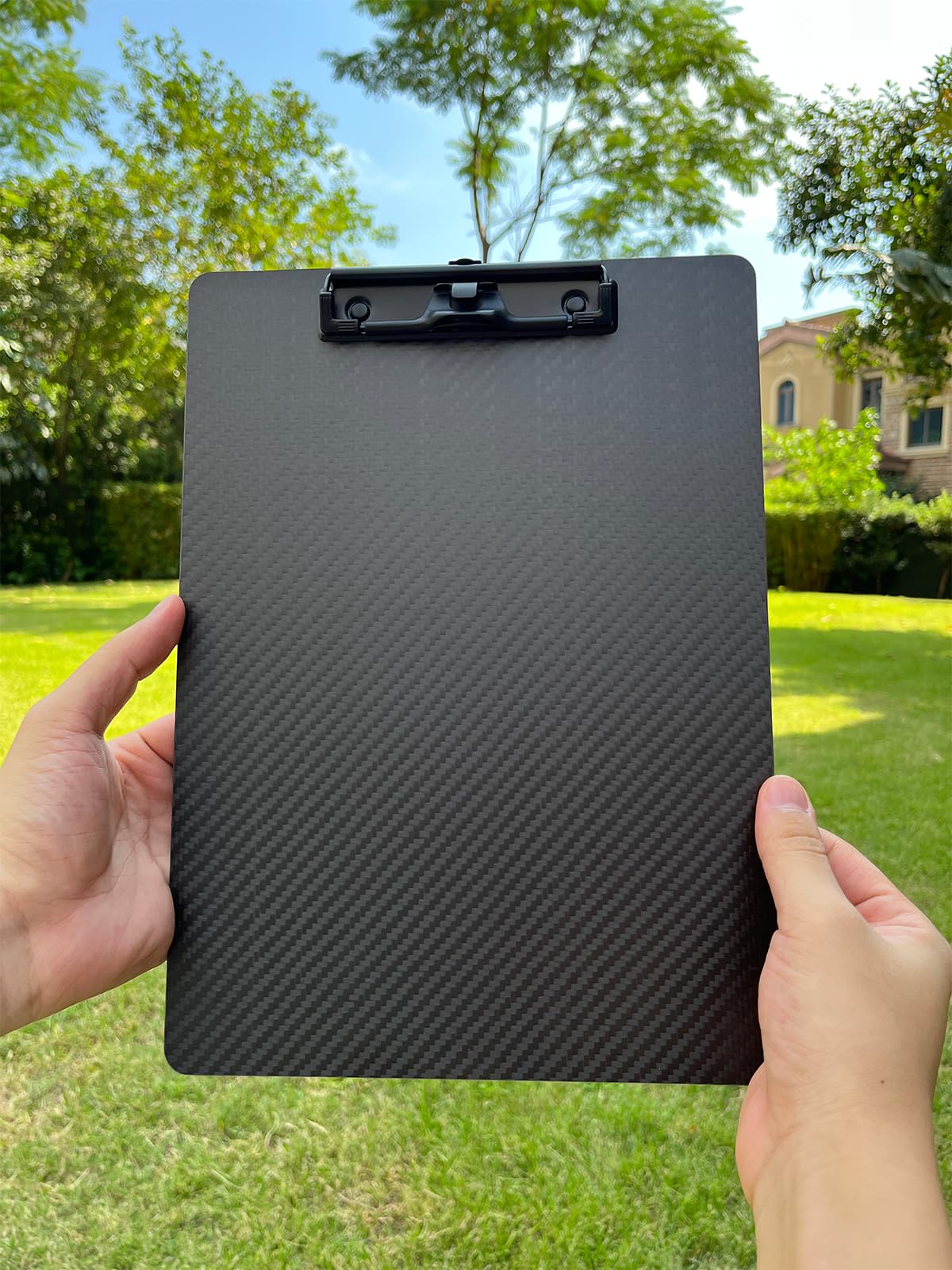 YOOOYOOO 9.4 * 12.6 * 0.06inch Carbon Fiber clipboard,Ultra Hard&Weight Light&Portable,Strong Black Low Profile Clip with Hook&Pen Holder,Letter/A4 Size Writing Board,Classic 3k Twill