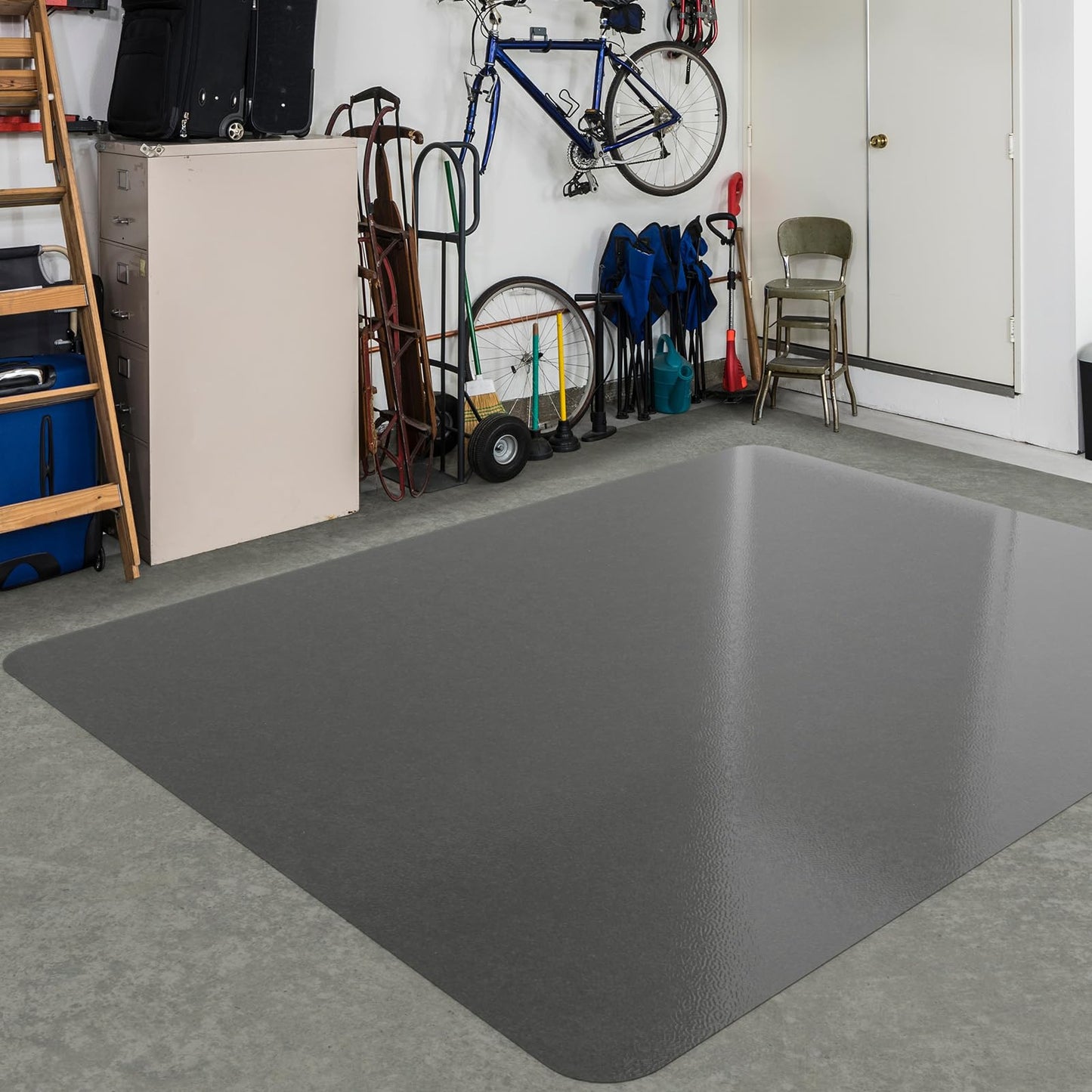 Area Floor Mat for Home, 4'×6' Translucent Black No Slip Waterproof Vinyl Area Rug for Hard Floor, Spill Resistant Floor Protector Cover for Kitchen, Easy Clean Splat Mat for Under High Chair