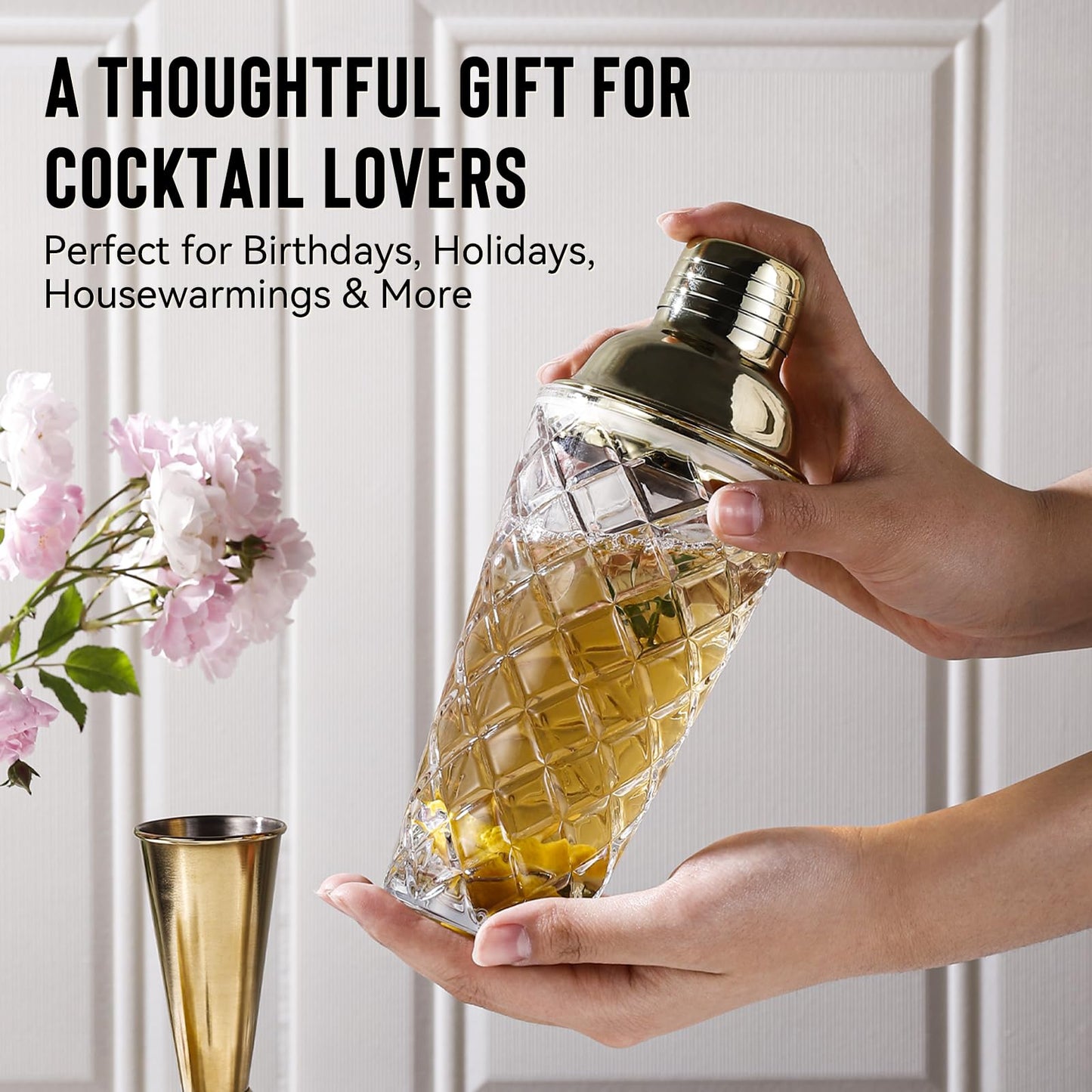 Glass Cocktail Shaker Set with Built-in Strainer – 16oz Thickened Pineapple Glass Gold Shaker Set, Gold Jigger & Bar Spoon with Muddler for Home Bar/Trolley Décor/Margaritas/Martinis