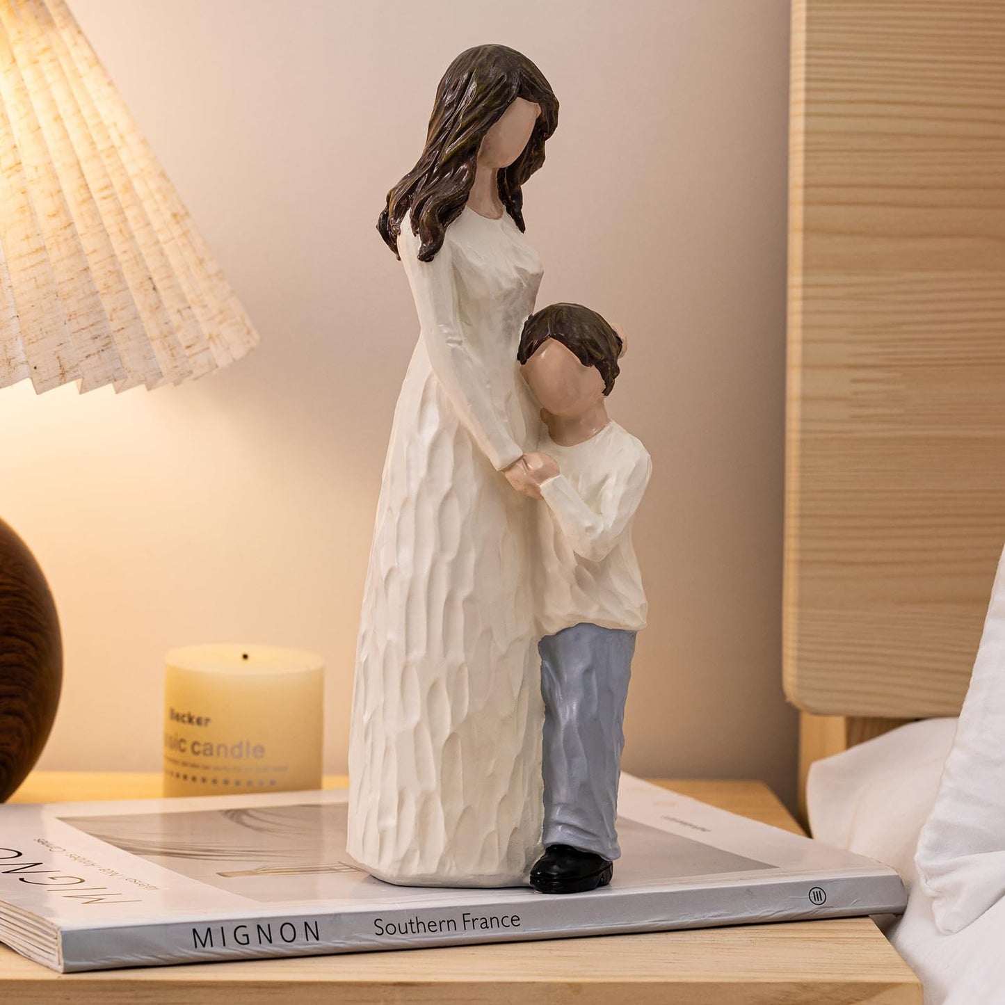 Elegondrar Mother and Son Figurines, Gifts for Mom from Son, Hand-Painted Family Sculpture Gifts for Birthday, Christmas, Mother’s Day, Thanksgiving, Resin, 9.5" H