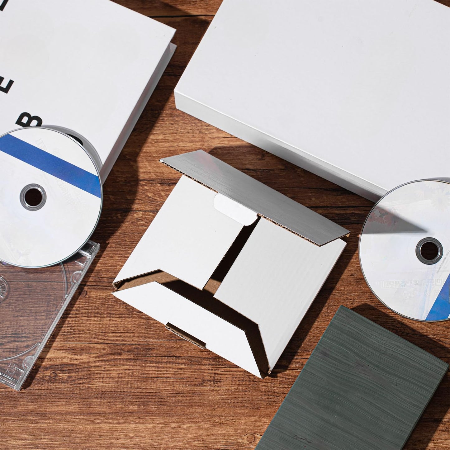 Fuyoooo 5 5/8"l x 5"w x 7/16"h Cd Mailer Box Cd Shipping Boxes Corrugated Mailing Bags for Moving, Shipping, Storage, or Small Business Packaging(White,100 Pcs)