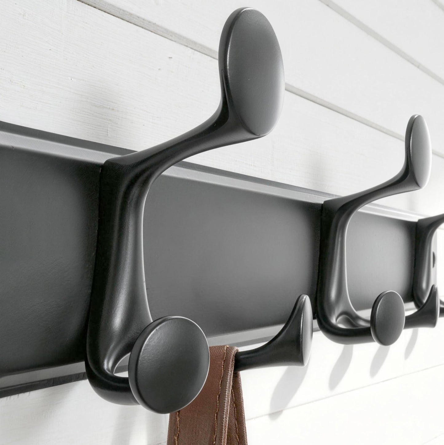 SKOLOO 15 Hooks Wall Mounted Coat Rack, 30 Inch Modern Coat Hanger for Entryway, Bathroom, Garage, Lightweight with 16 Inch Stud Spacing Design, Matte Black