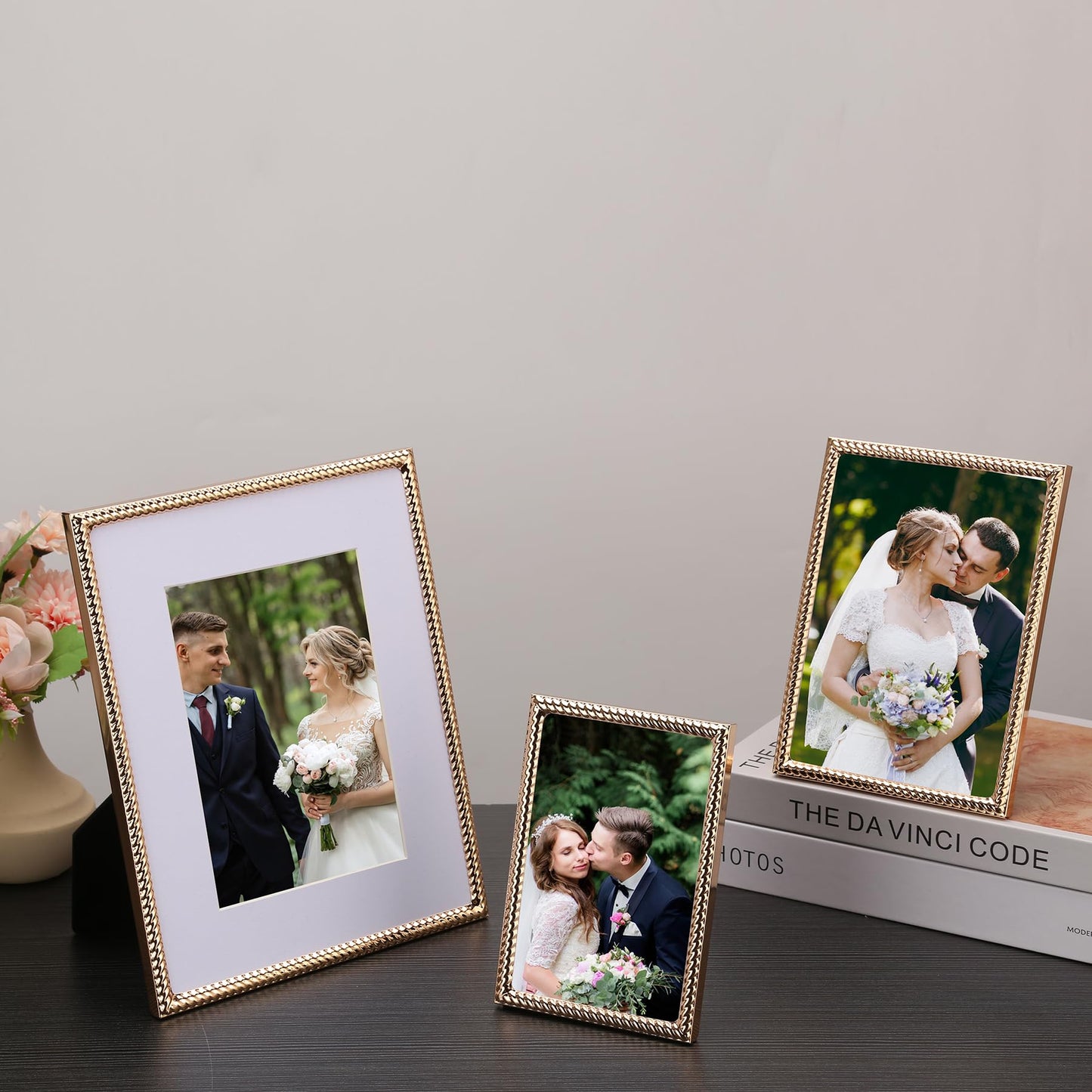 FineLiMoLa 5x7''Double Frames Gold Rope Design Metal Photo Frame with black Velvet Backing and Real Glass Front,5x7'' Hinged Double Picture Frame for Tabletop and Shelf Display
