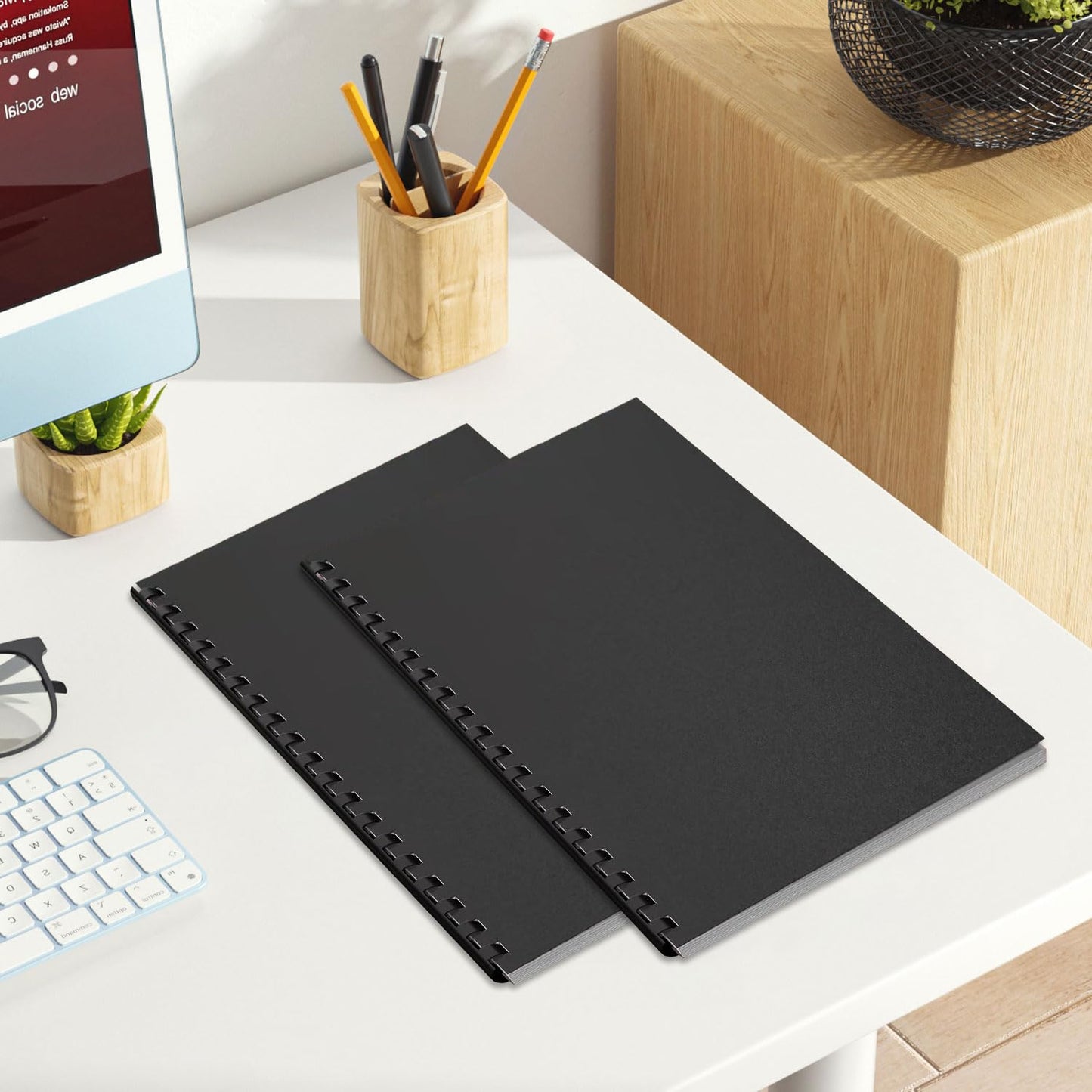 HOUYEE 200 Pack 16 Mil Poly Binding Covers,Sand Texture Binding Presentation Covers,8.5x11 Inches,Letter Size,Black,Square Corners,Un-Punched