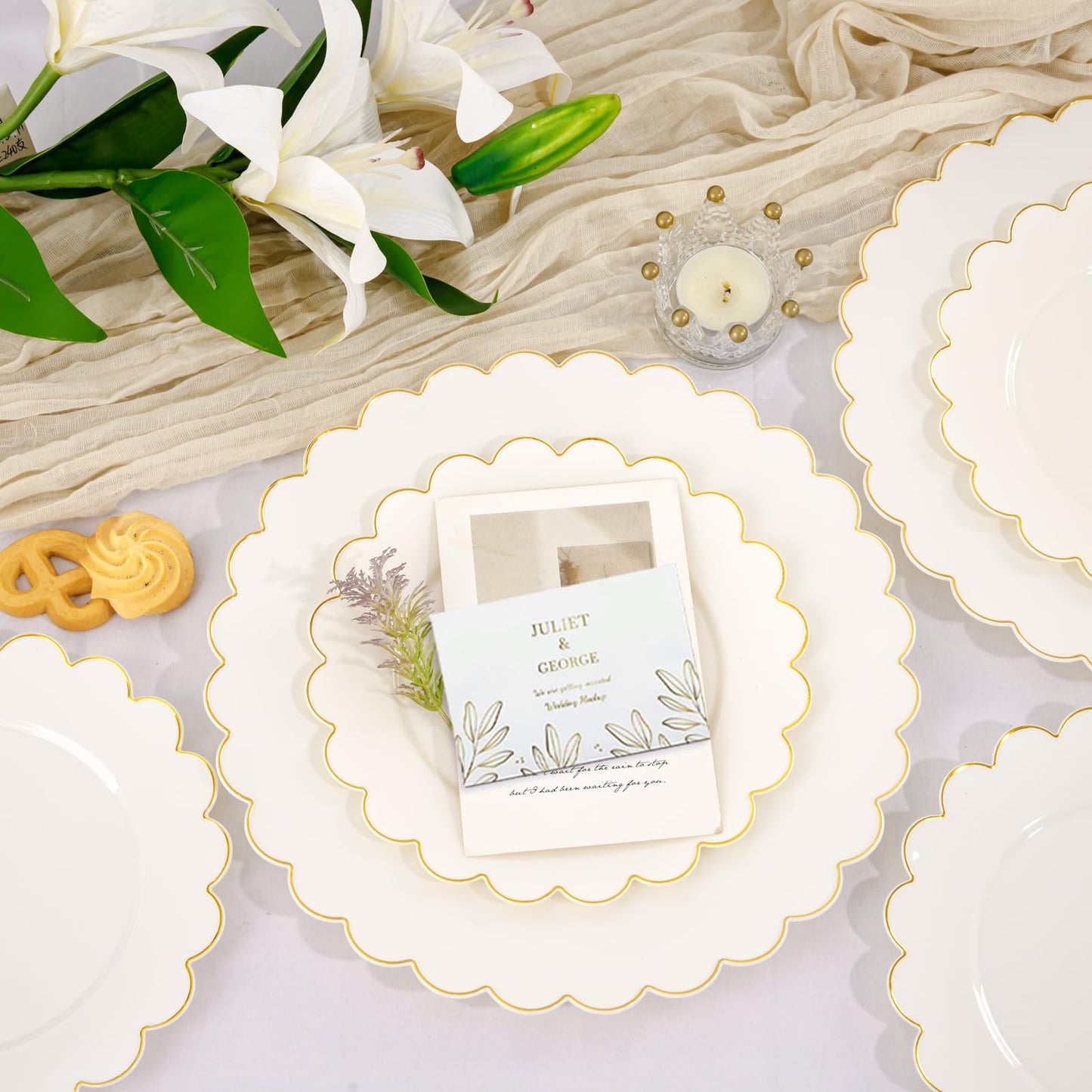 LIYH 120 Pcs Ivory Scalloped Plastic Plates Disposable - Ivory and Gold Plastic Plates - Gold Fancy Disposable Party Dinner & Dessert Plate for Wedding Birthday