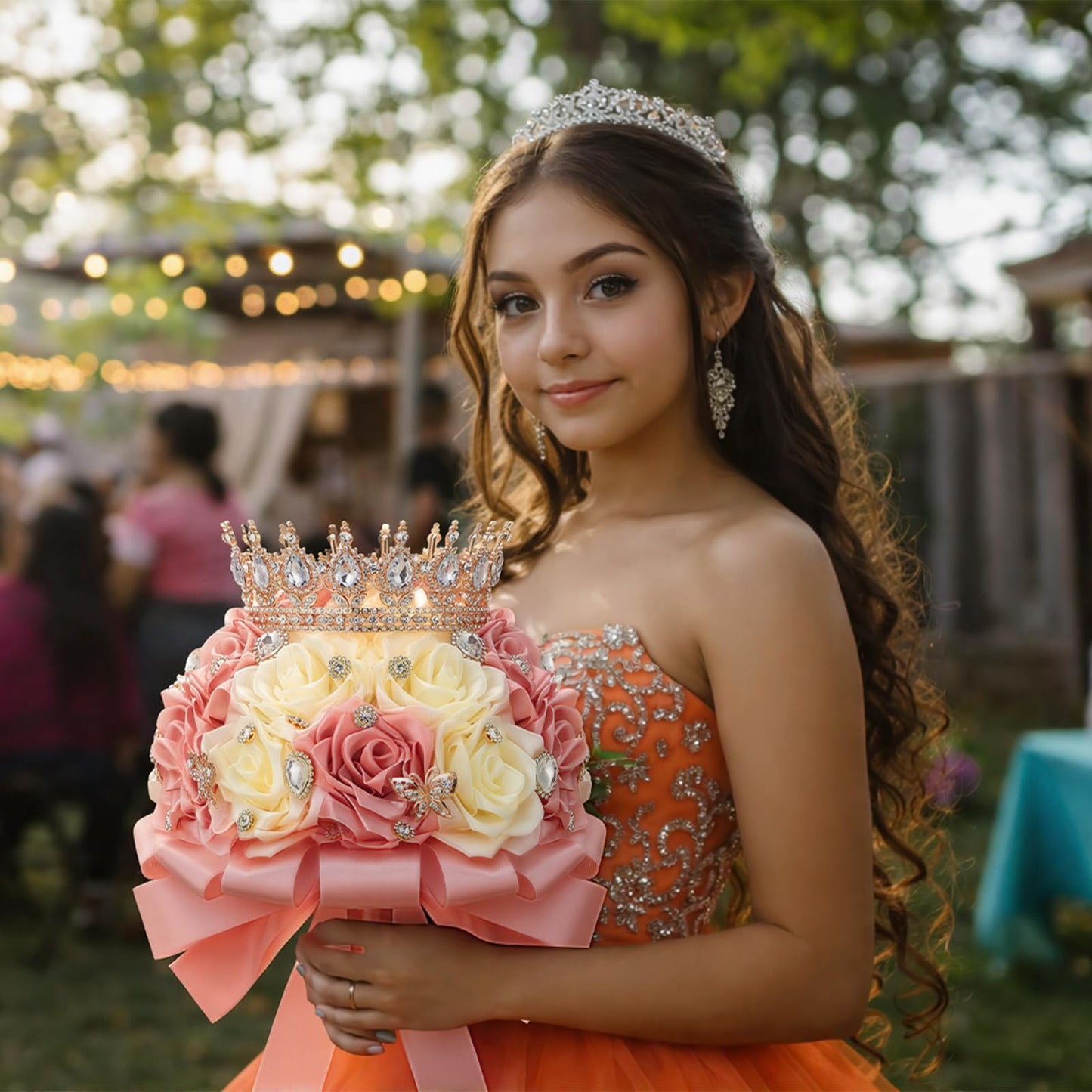 Suncalla 8.7" Ramo de Quinceañera Peach Pink & Cream Bridal Wedding Bouquet with Crown Satin Rose Bling Artificial Flower Bunch Inspiración Ramos para Quinceaños for Bride Wedding Quinceanera