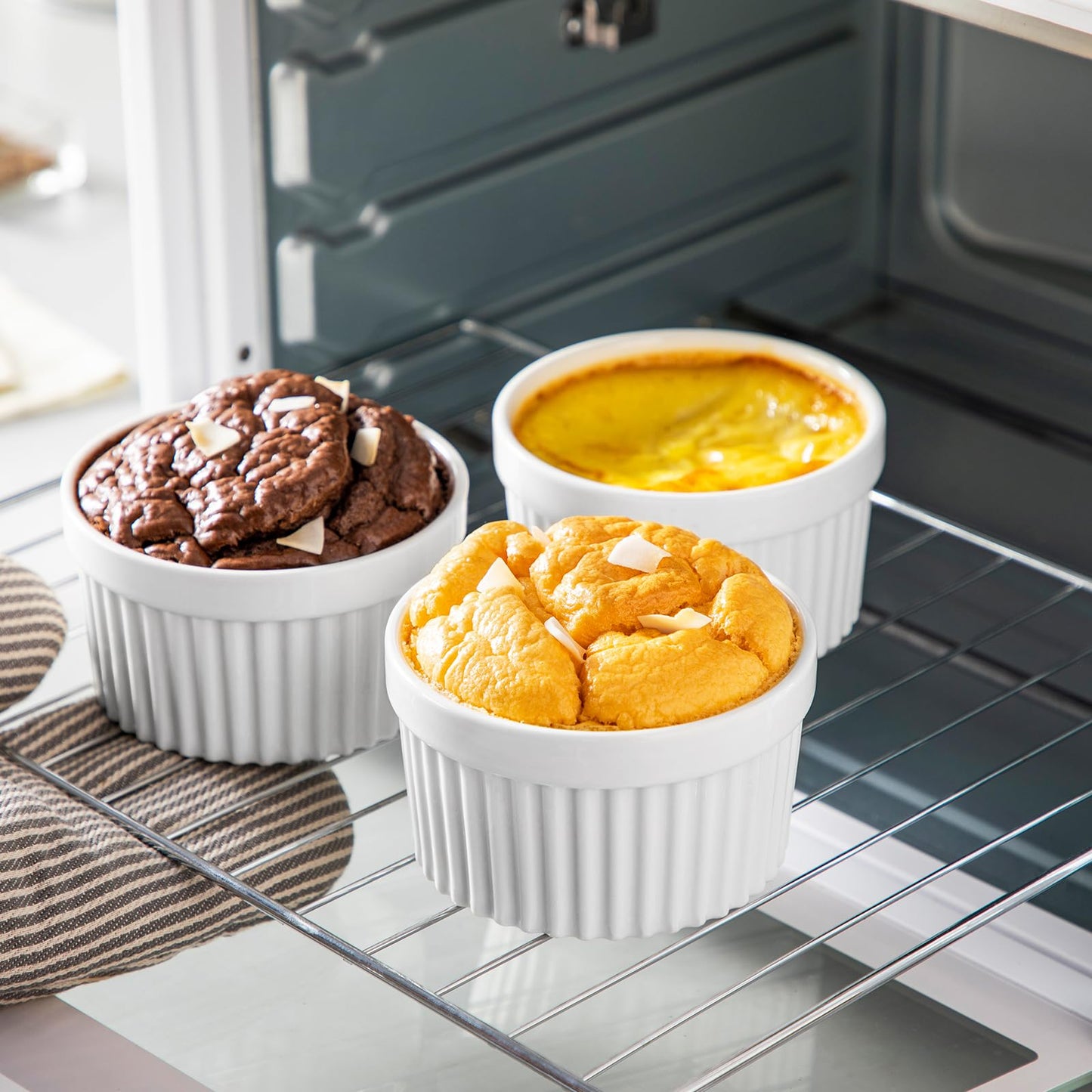 vancasso 10 oz Ramekins with Lid, Porcelain Creme Brulee Souffle Dishes, White Pudding Custard Cups Ramiken for Baking, Dishwasher and Oven Safe, Set of 6