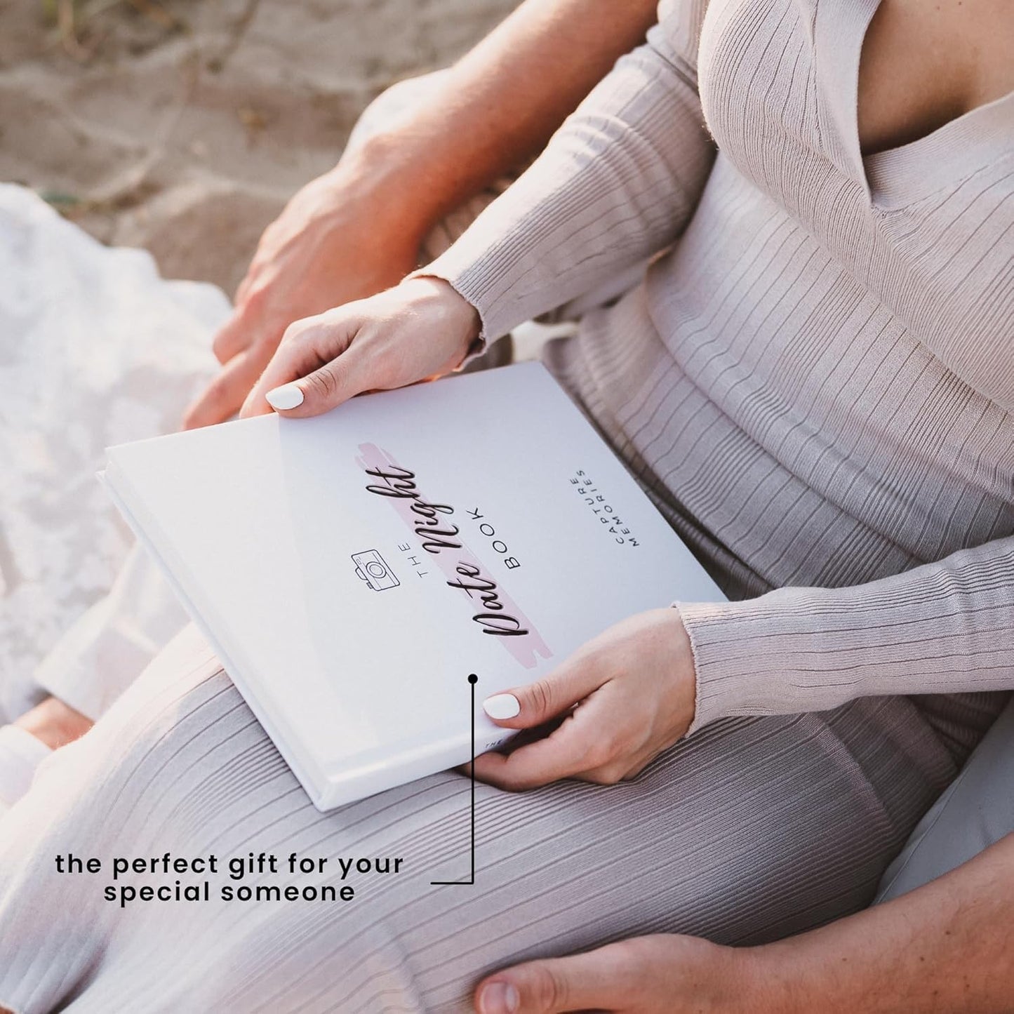 BETTER BONDS The Date Night Book – 60 Scratch-Off Date Ideas for Couples, Keepsake Adventure Album & Memory Book, Romantic Gift for Him & Her, Anniversary, Valentine’s, Wedding, Christmas