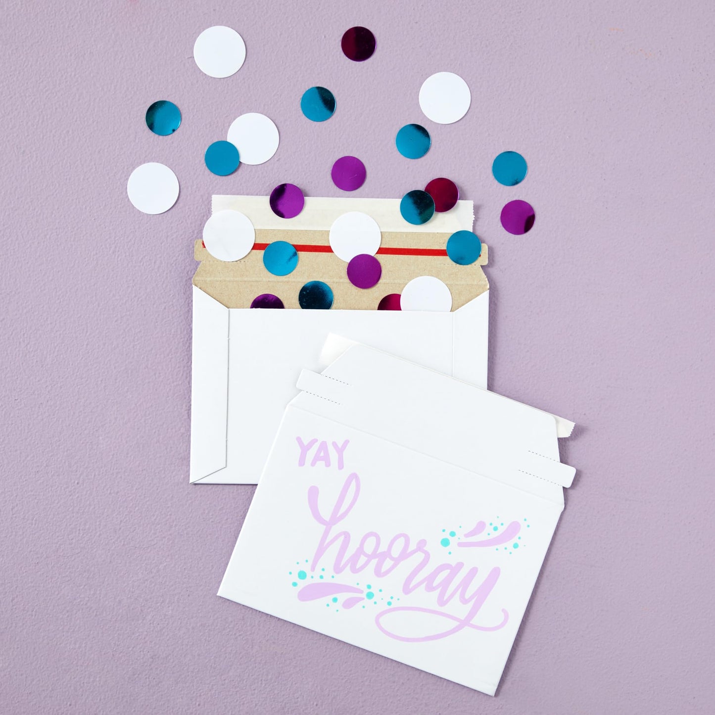 Mailing Envelopes - 6.5 x 4.5 in, White, 100 Count, Flat Peel & Seal - Thick Cardboard Envelopes, Photo Mailers & Trading Card Mailers