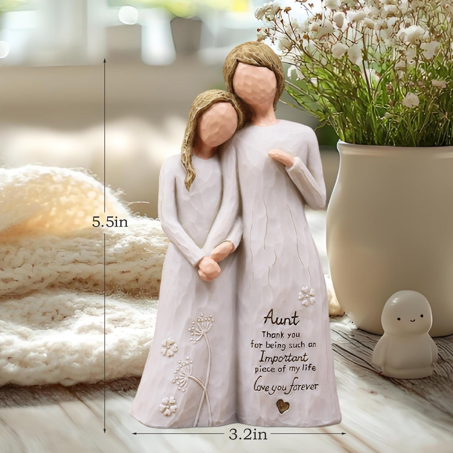 AUMELO Aunt Birthday Gifts, Gifts for Aunts from Niece, Auntie Gift Ideas, Best Aunt Ever Gift, Aunt Niece Embrace Hand-Painted Resin Figurine