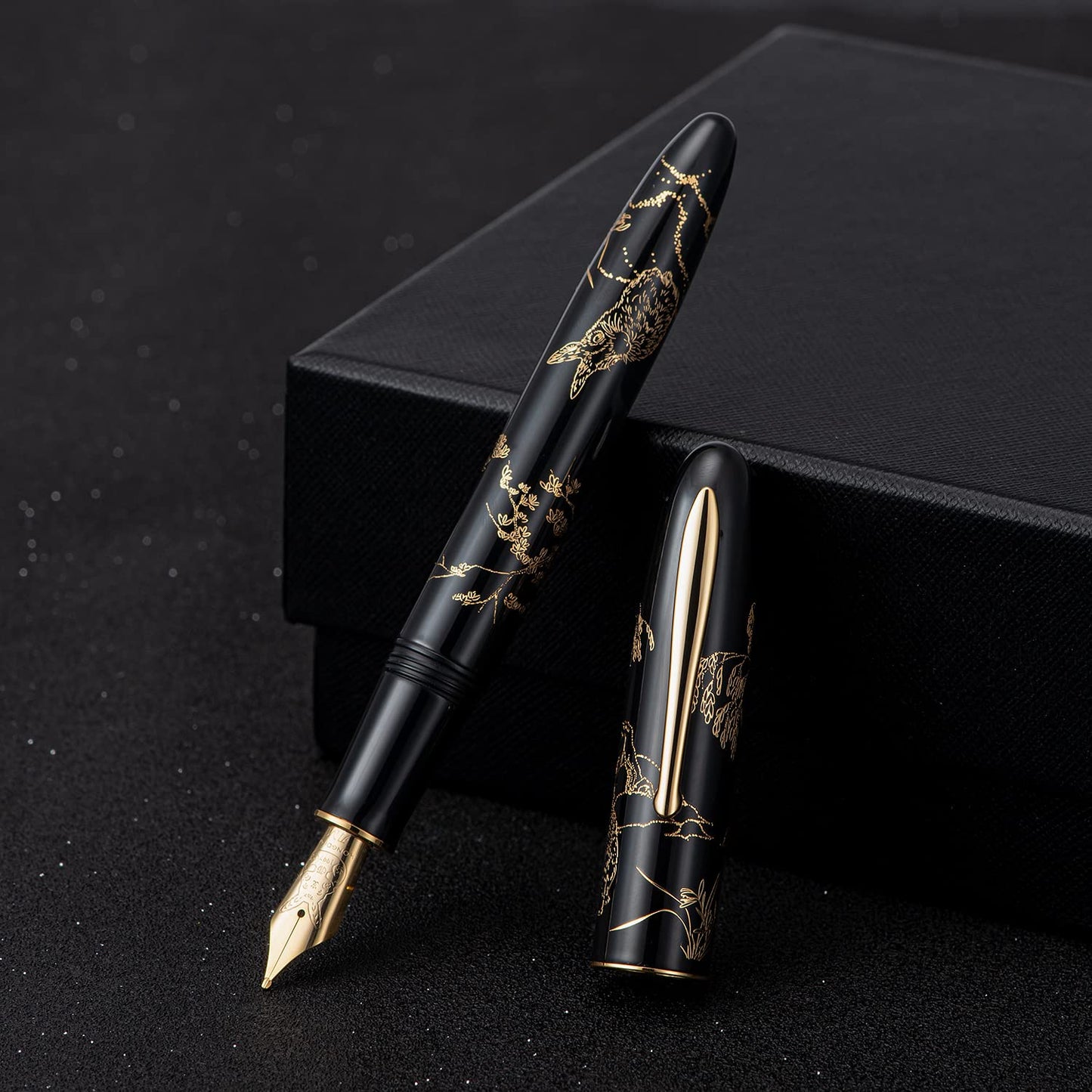 HONG DIAN Hongdian N23 Black Rabbit Fountain Pen, Long Blade Medium Nib Gold Trim, New Year Lucky Rabbit Carving Design, Smooth Writing Pen with Converter and Metal Pen Box Set