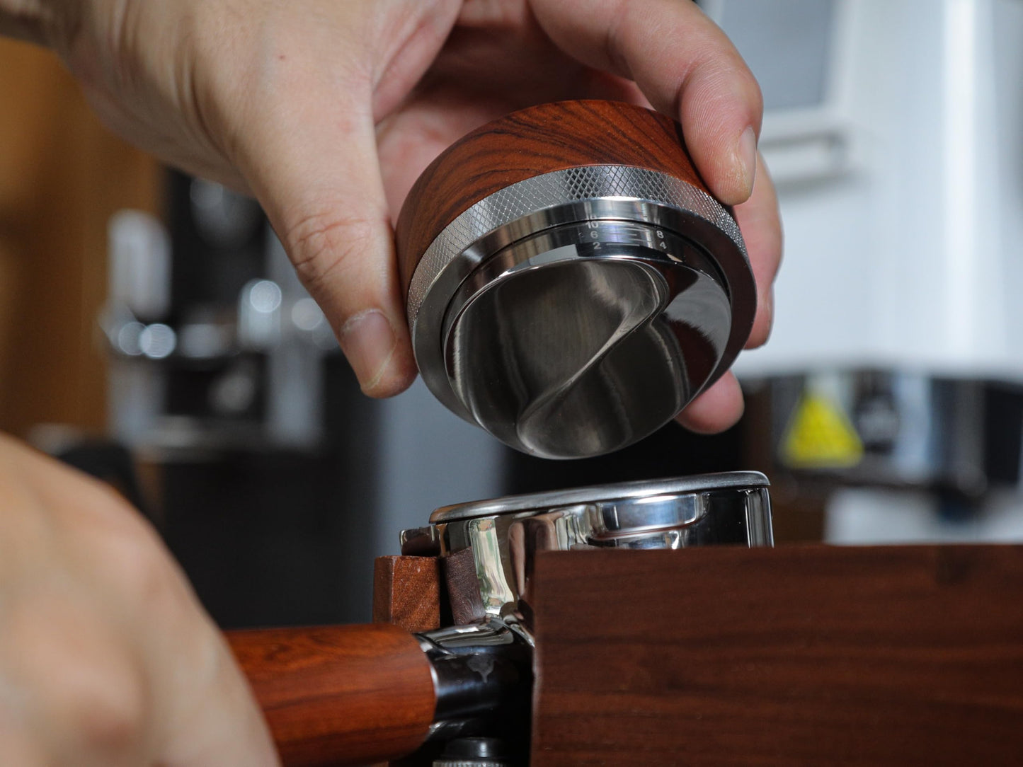 KNODOS 54mm Espresso Distribution Tool Rosewood Adjustable Stainless Steel Coffee Distributor Leveler Compatible with Breville Espresso Machine Accessories