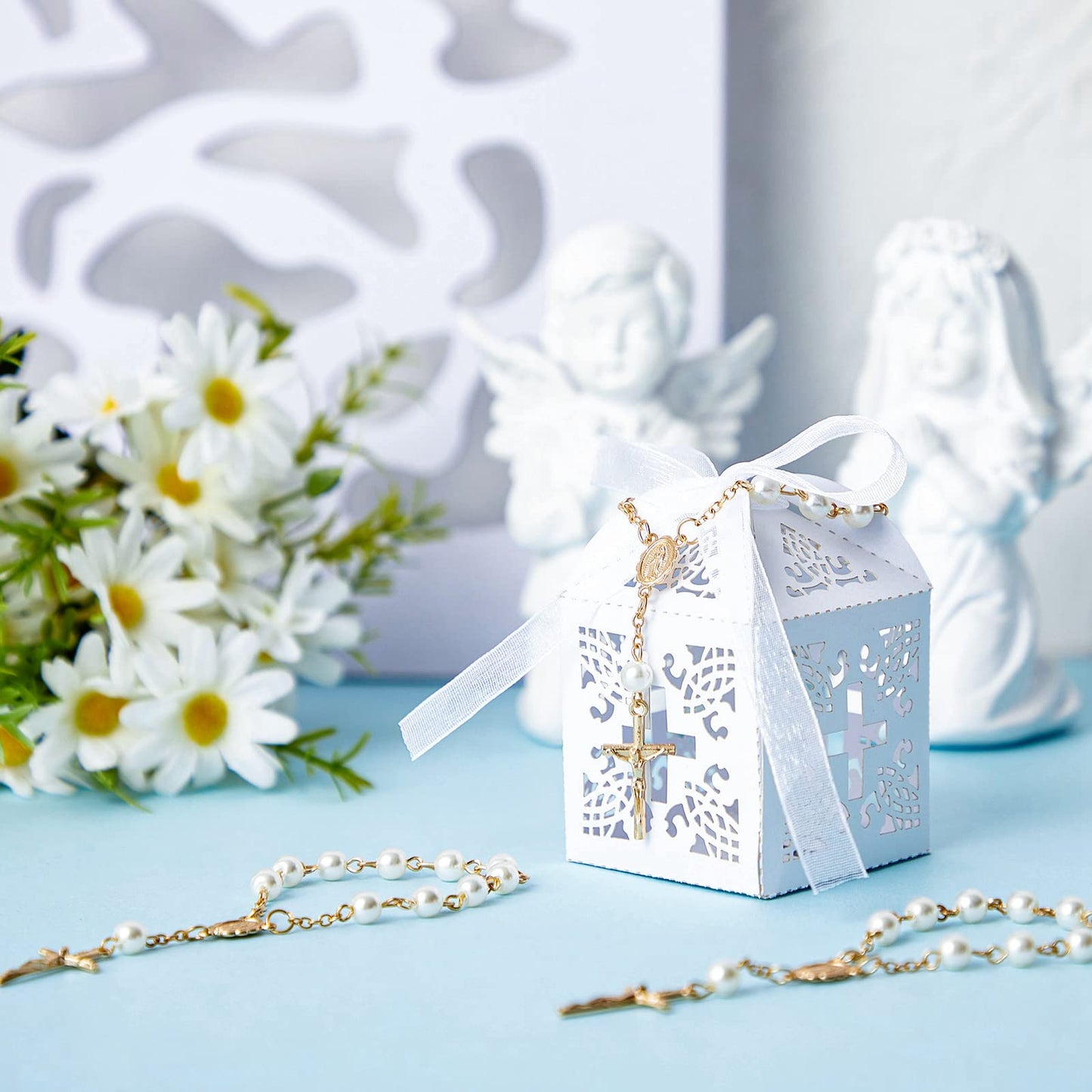 Bonuci 50 Packs Baptism Favors Set Acrylic Rosary Beads Faux Pearls with Organza Bags and Cross Baptism Favor Boxes Recuerdo De Boda Y Bautizo for Christening Weddings Party Favors(Gold,Pearl)