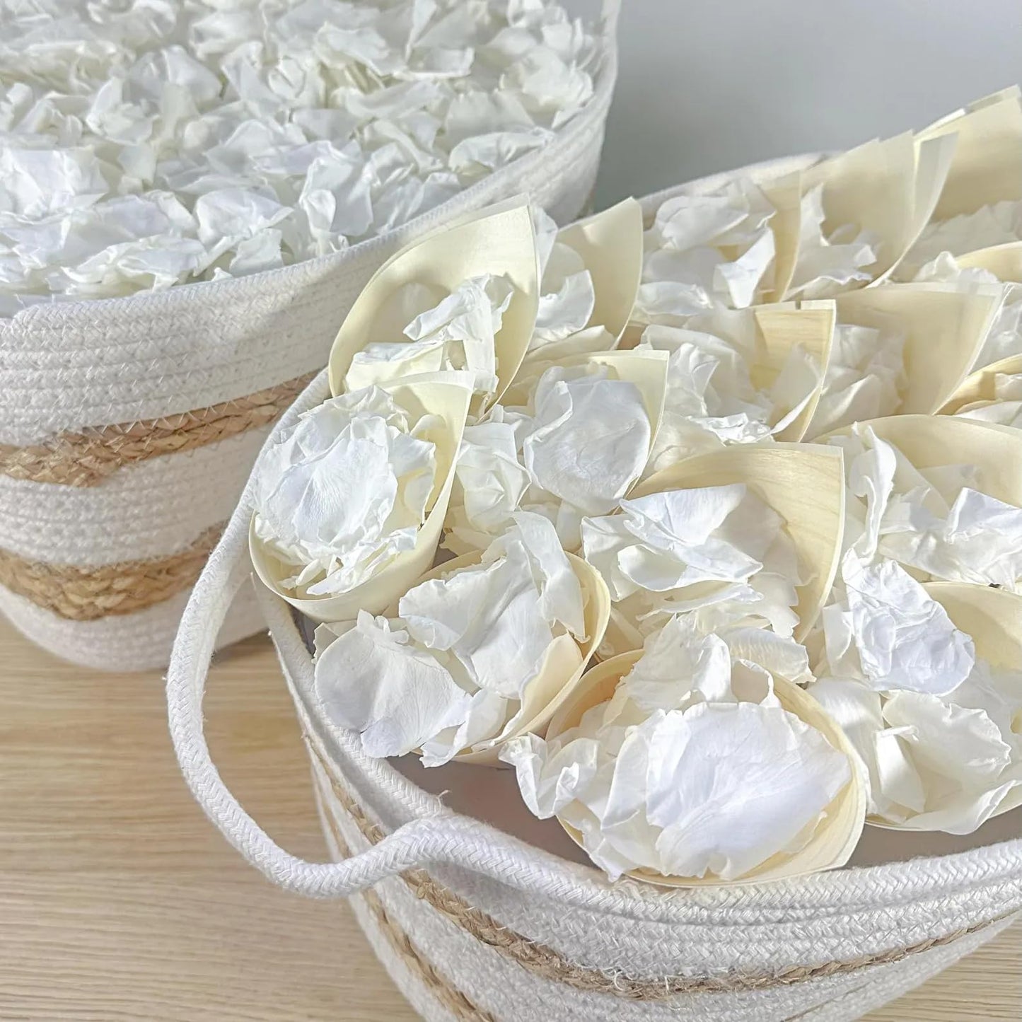 Eslibin 500+ PCS Real White Rose Petals, 4.57oz (130g) Preserved White Flower Petal for Wedding Flower Girl, Dried Flower Petal for Babyshower Bridal Party Aisle Table Scatter Decor
