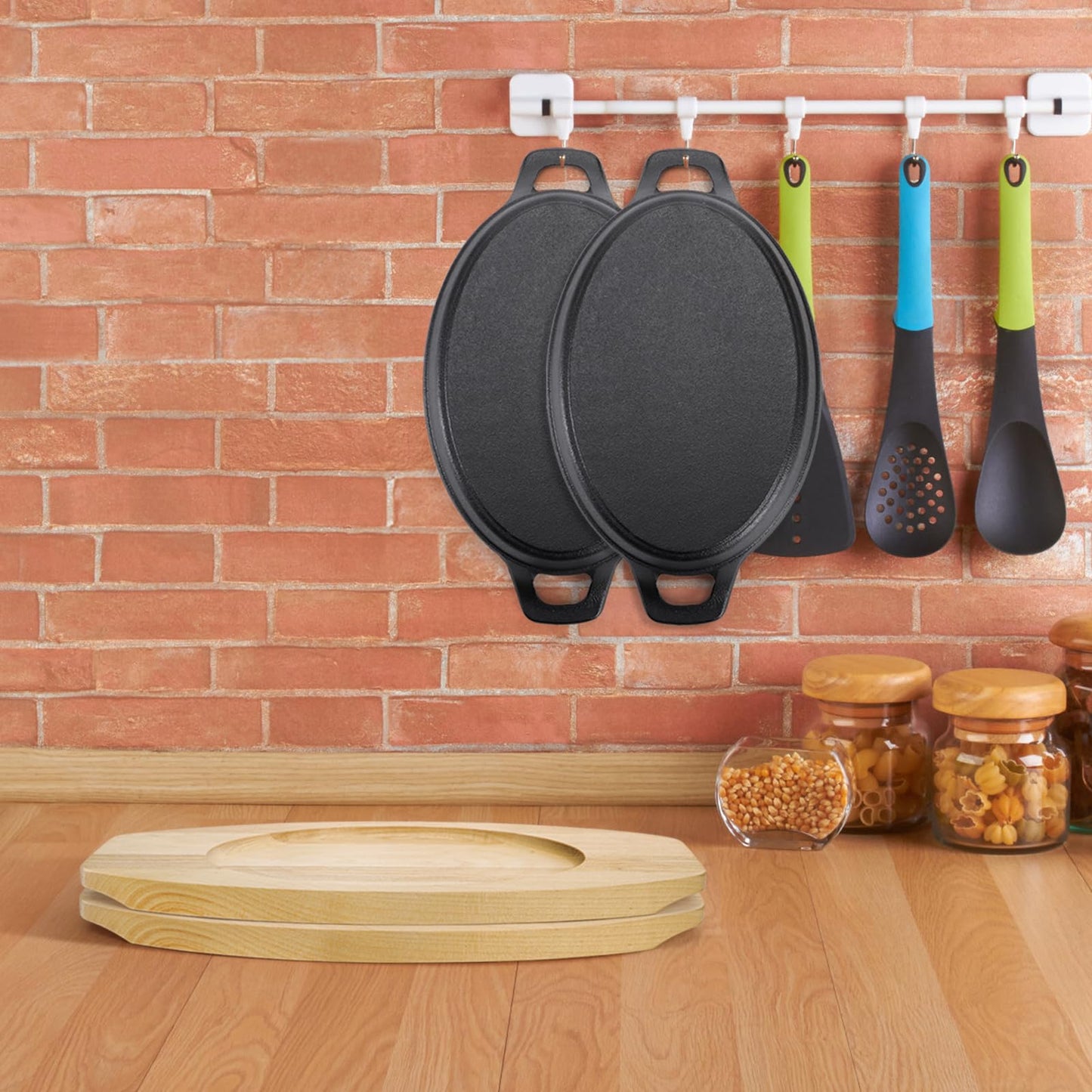 Mezchi 4 Pack Mini Cast Iron Fajita Skillet Set, 8.5 x 6.1 Inch Sizzling Plate with Wooden Base, Small Oval Casserole Dishes, Cast Iron Pizza Baking Steak Pan for Stove, Oven, Grill